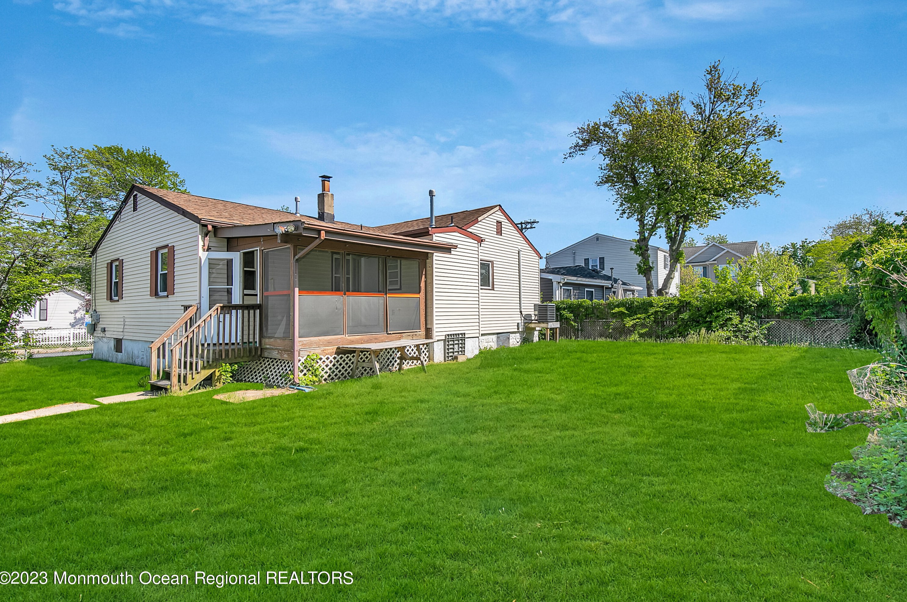 149 Bray Ave, Middletown, NJ 07748