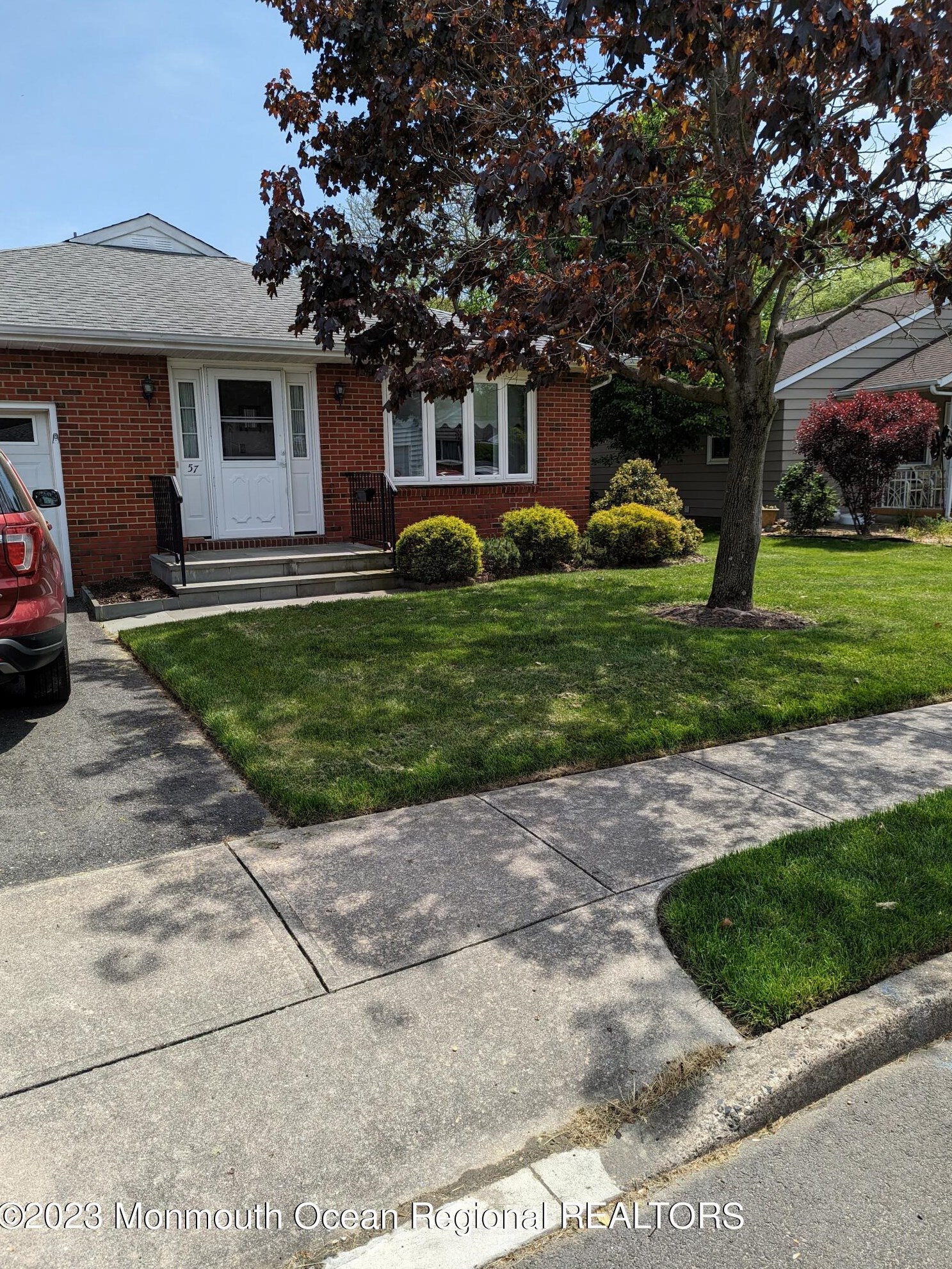 57 Fox Glove Run, Toms River, NJ 08755