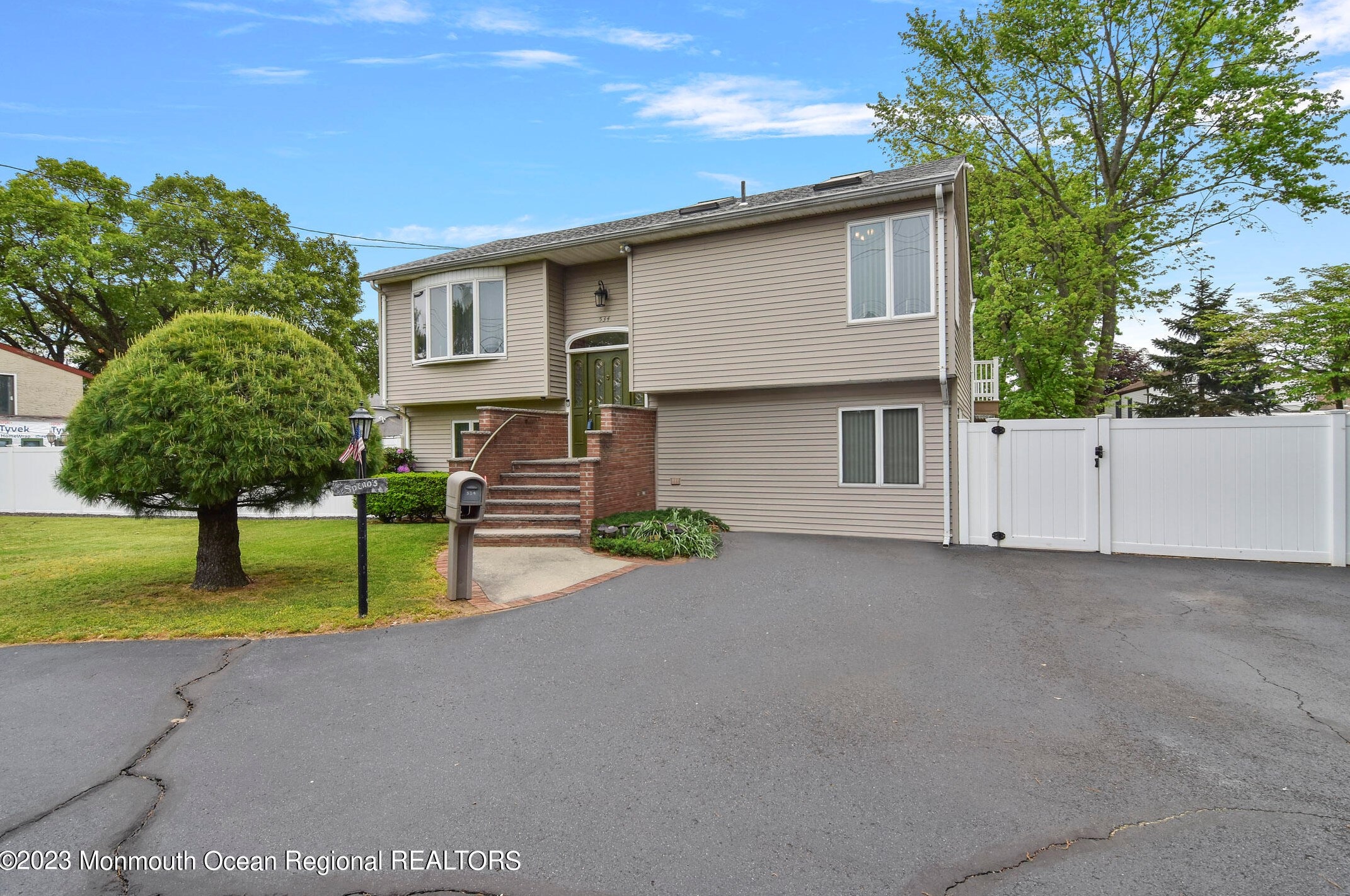 534 Palmer Ave, Middletown, NJ 07748