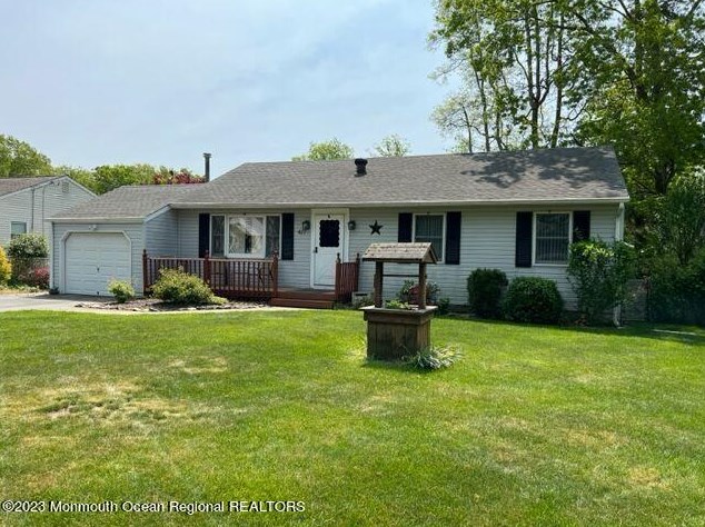 427 Penn Ave, Lacey, NJ 08731