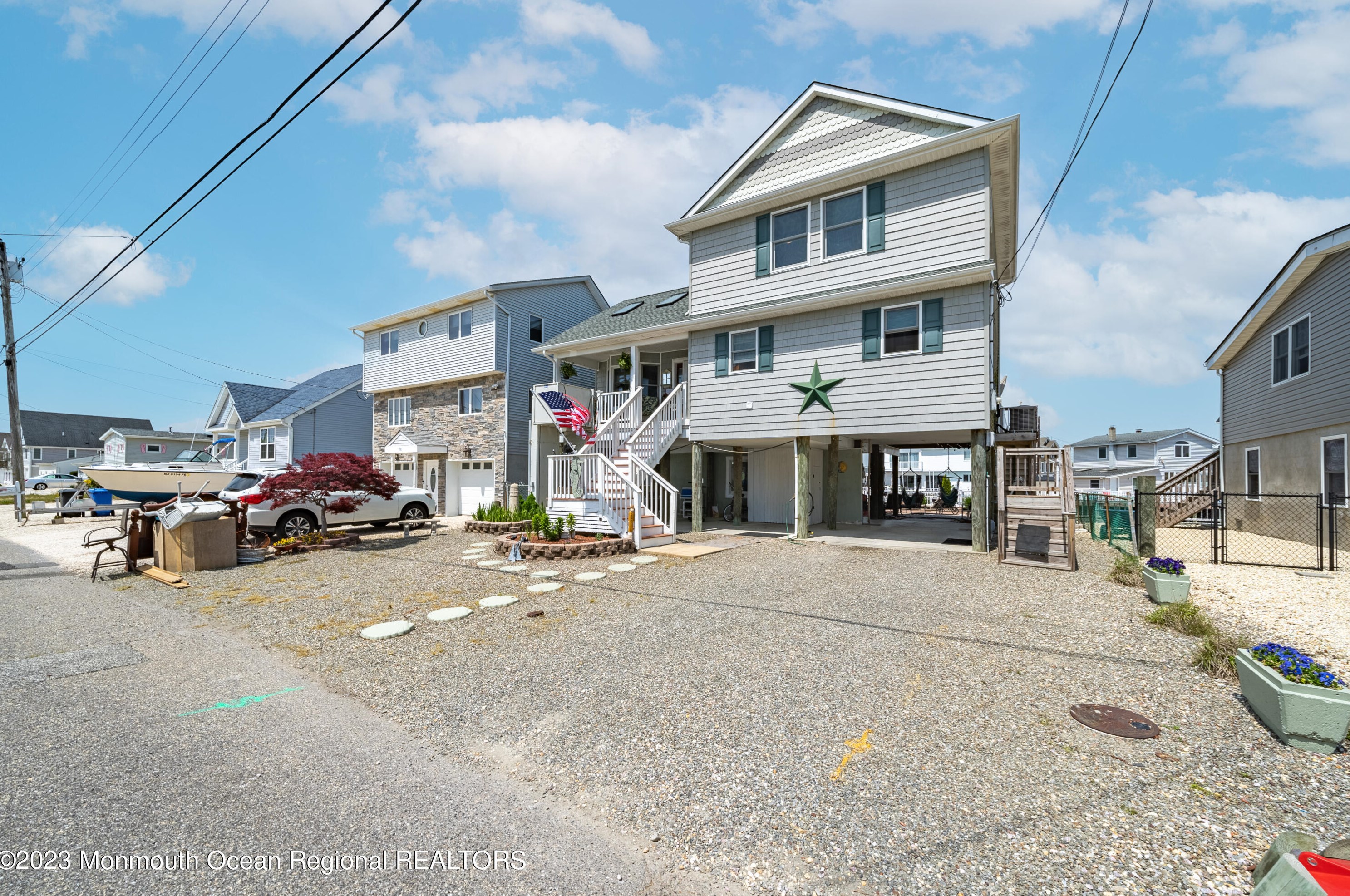 76 Florence Ln, Cedar Bonnet Island, NJ 08050
