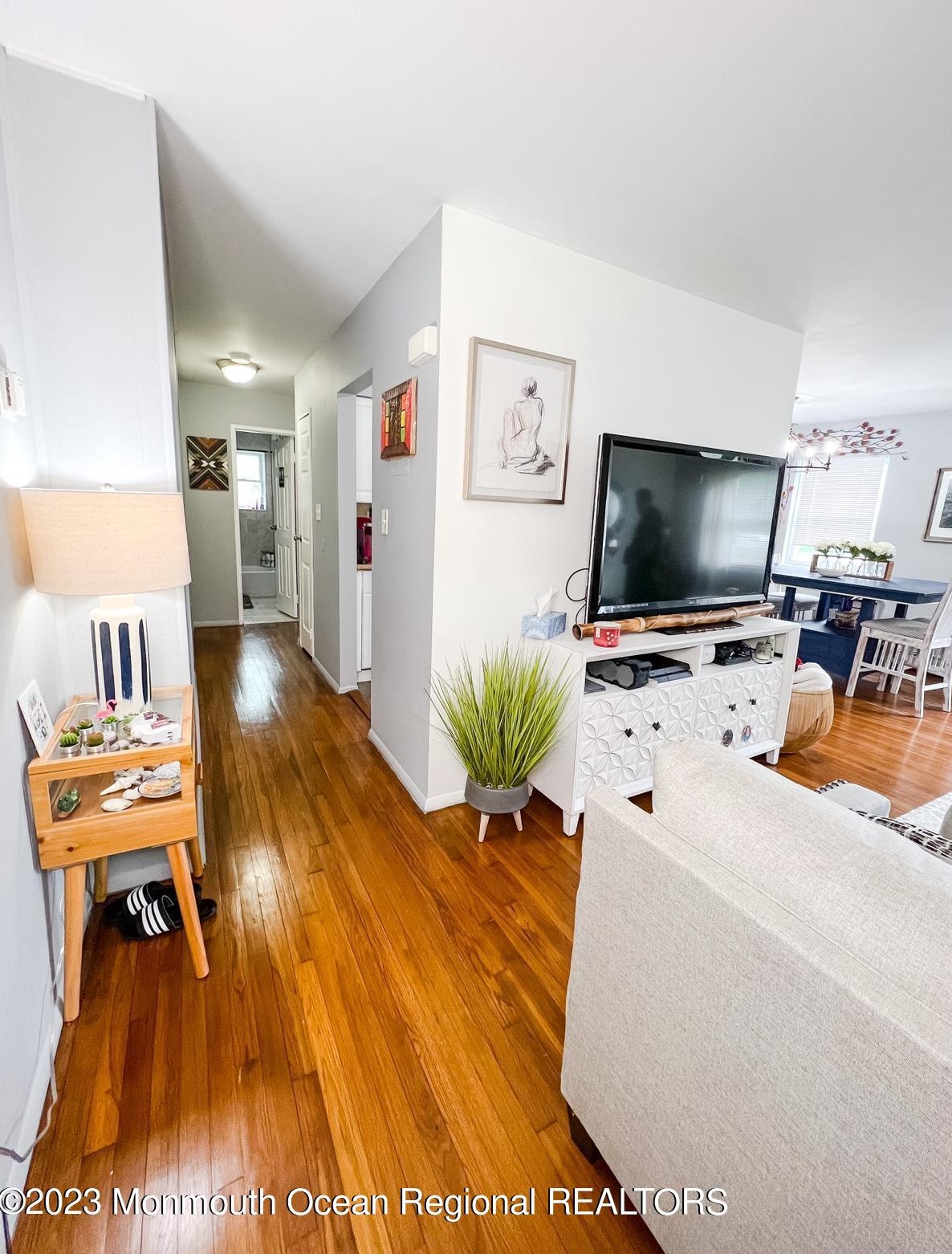 8 Windsor Ter #d, East Freehold, NJ