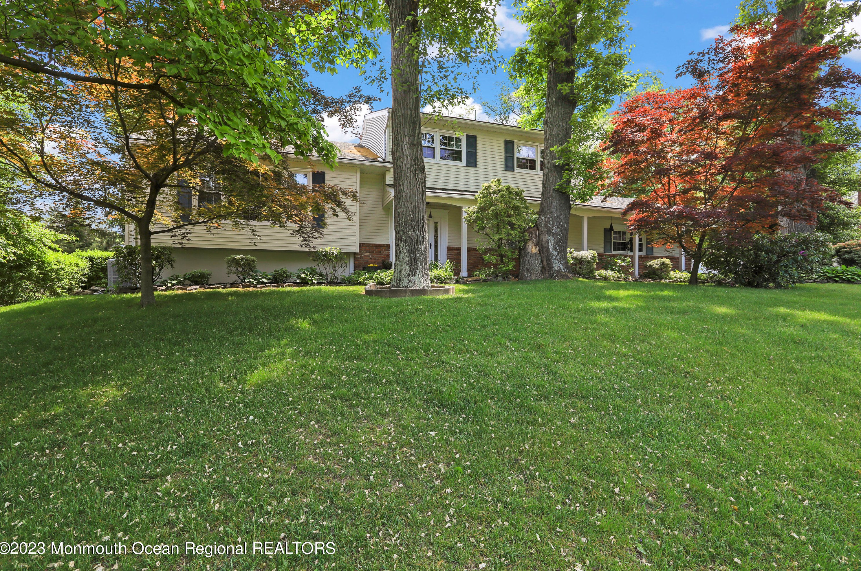 108 Twin Brooks Ave, Middletown, NJ 07748
