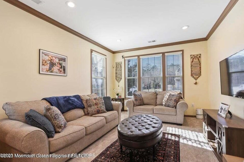83 Osprey Dr, Old Bridge, NJ 08857