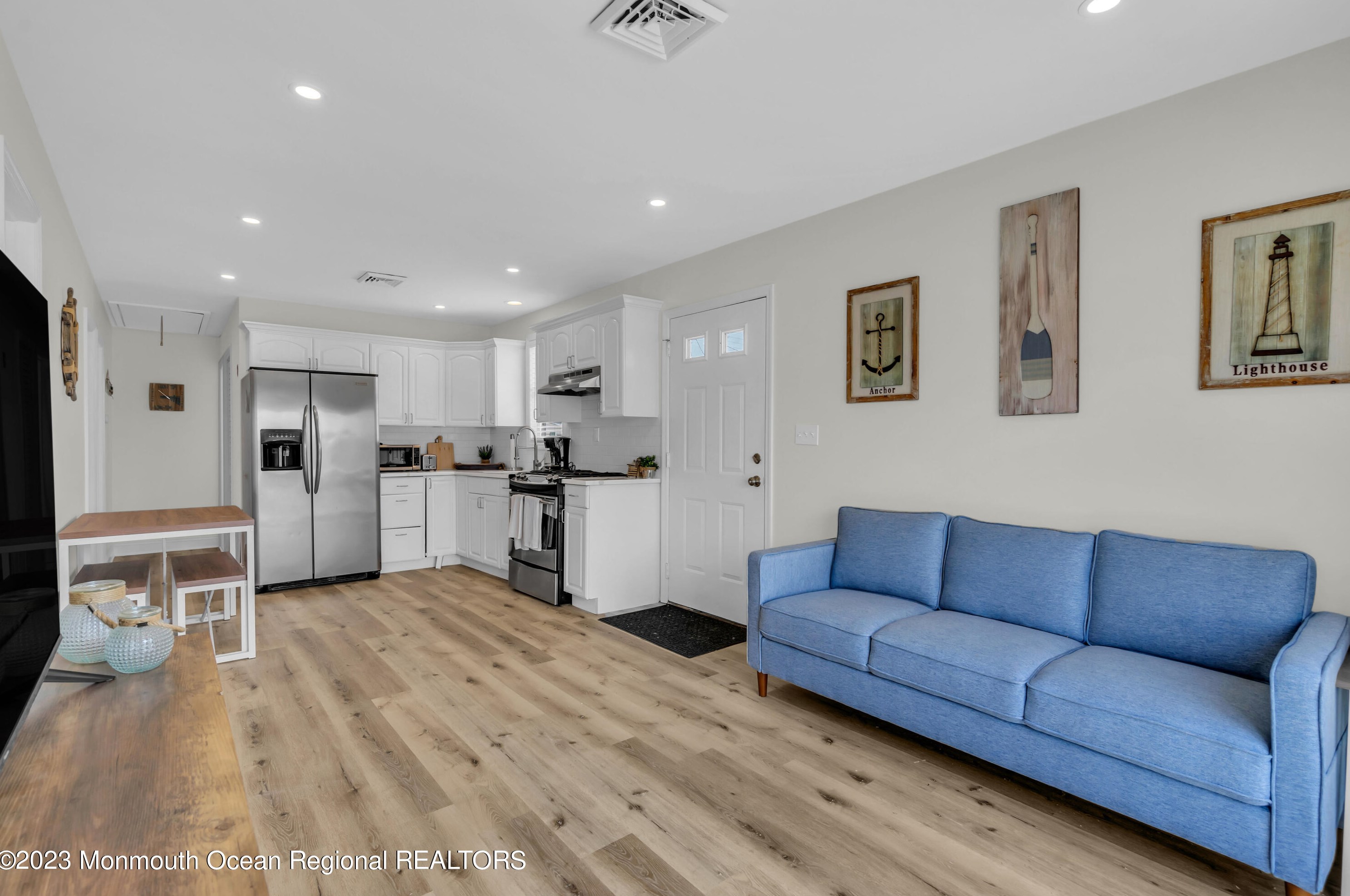 26 Spinnaker Dr, Tuckerton NJ  08087-1524 exterior