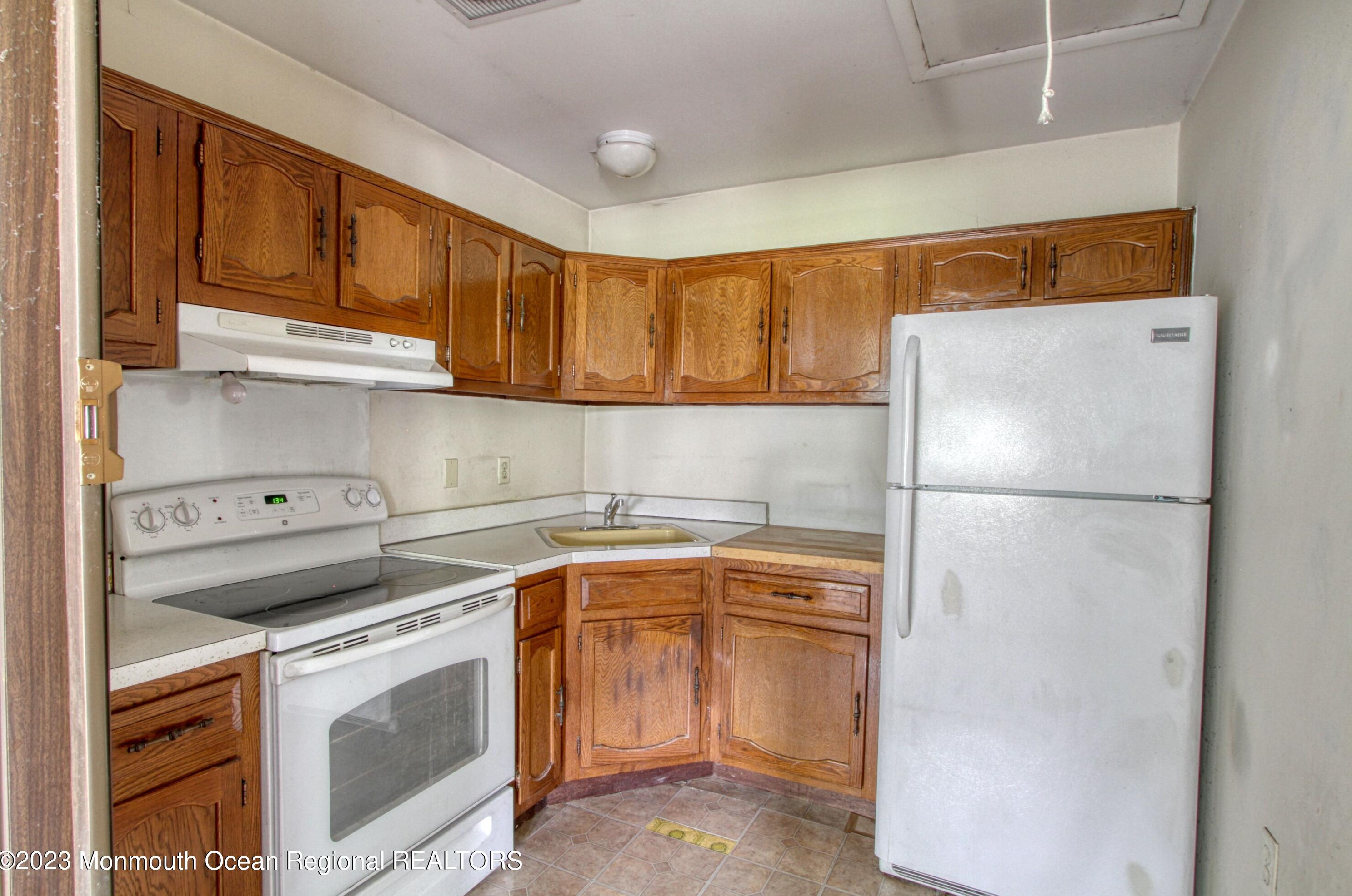 2 Yorktowne Pkwy #g, Lakehurst, NJ 08759