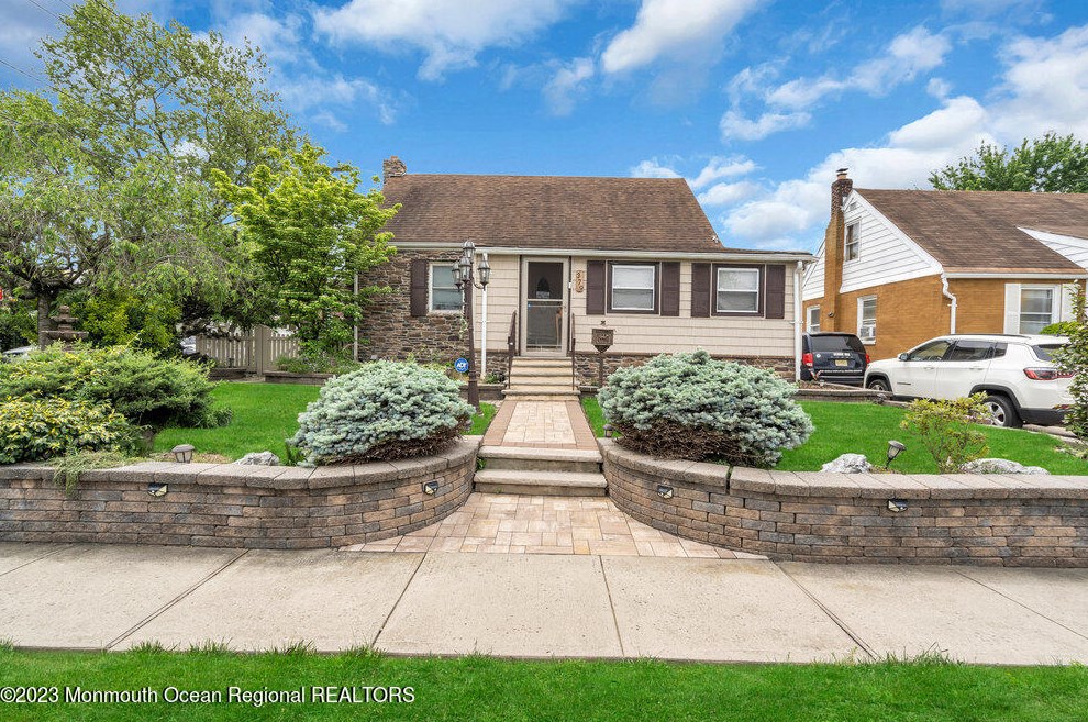 379 Ashley St, Perth Amboy, NJ 08862