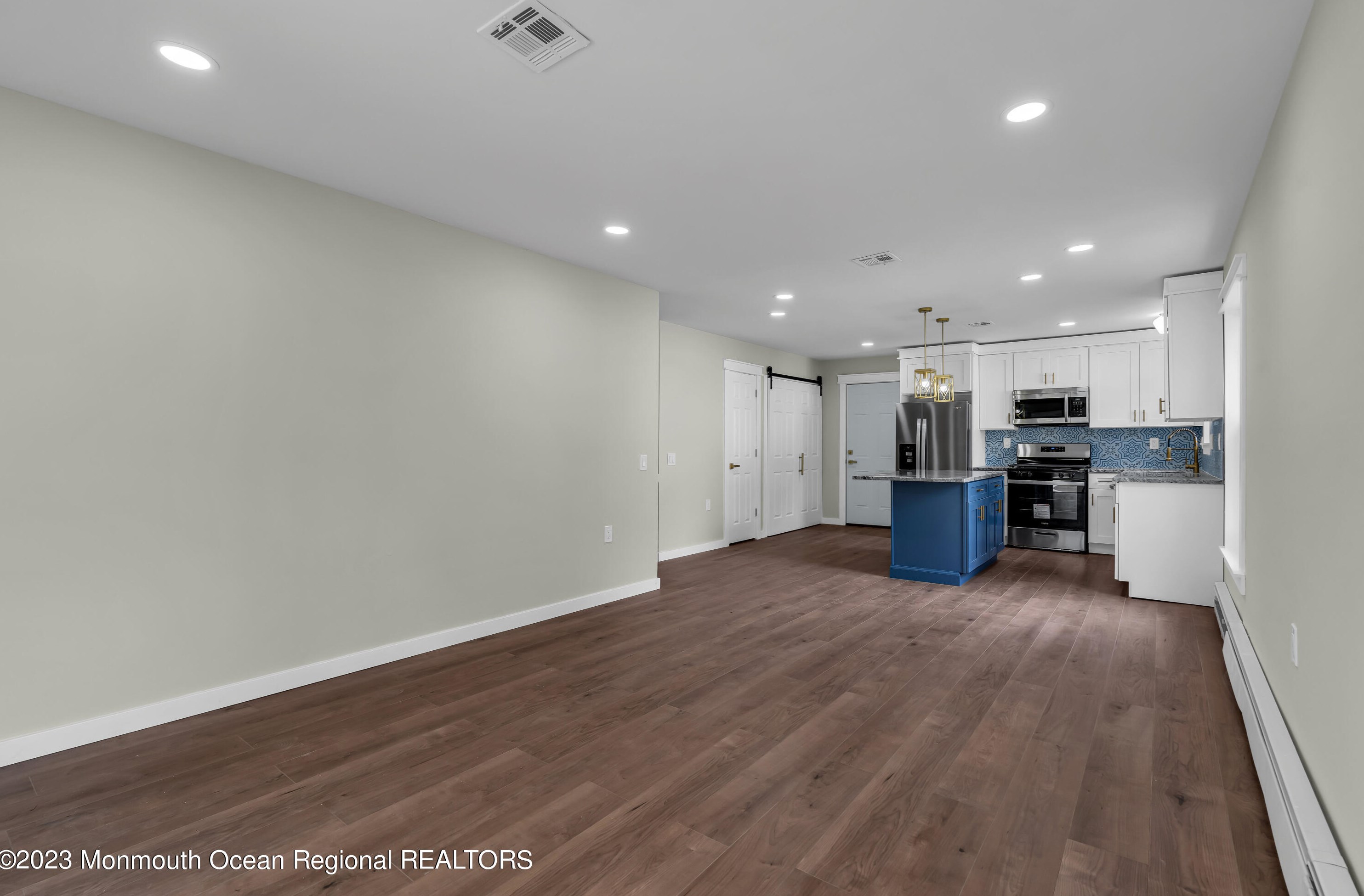 16 Wakan Ct, Toms River NJ  08757-6245 exterior