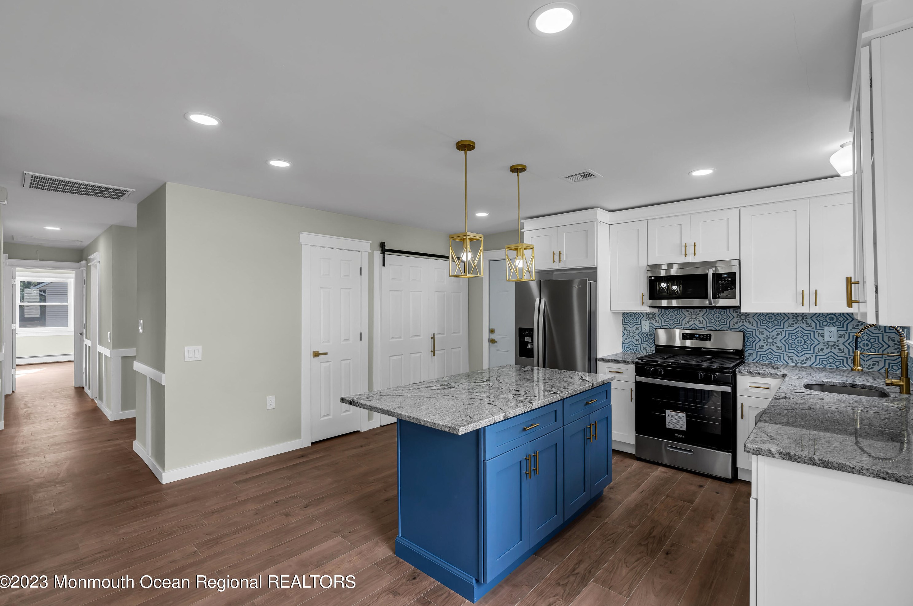 16 Wakan Ct, Toms River NJ  08757-6245 exterior