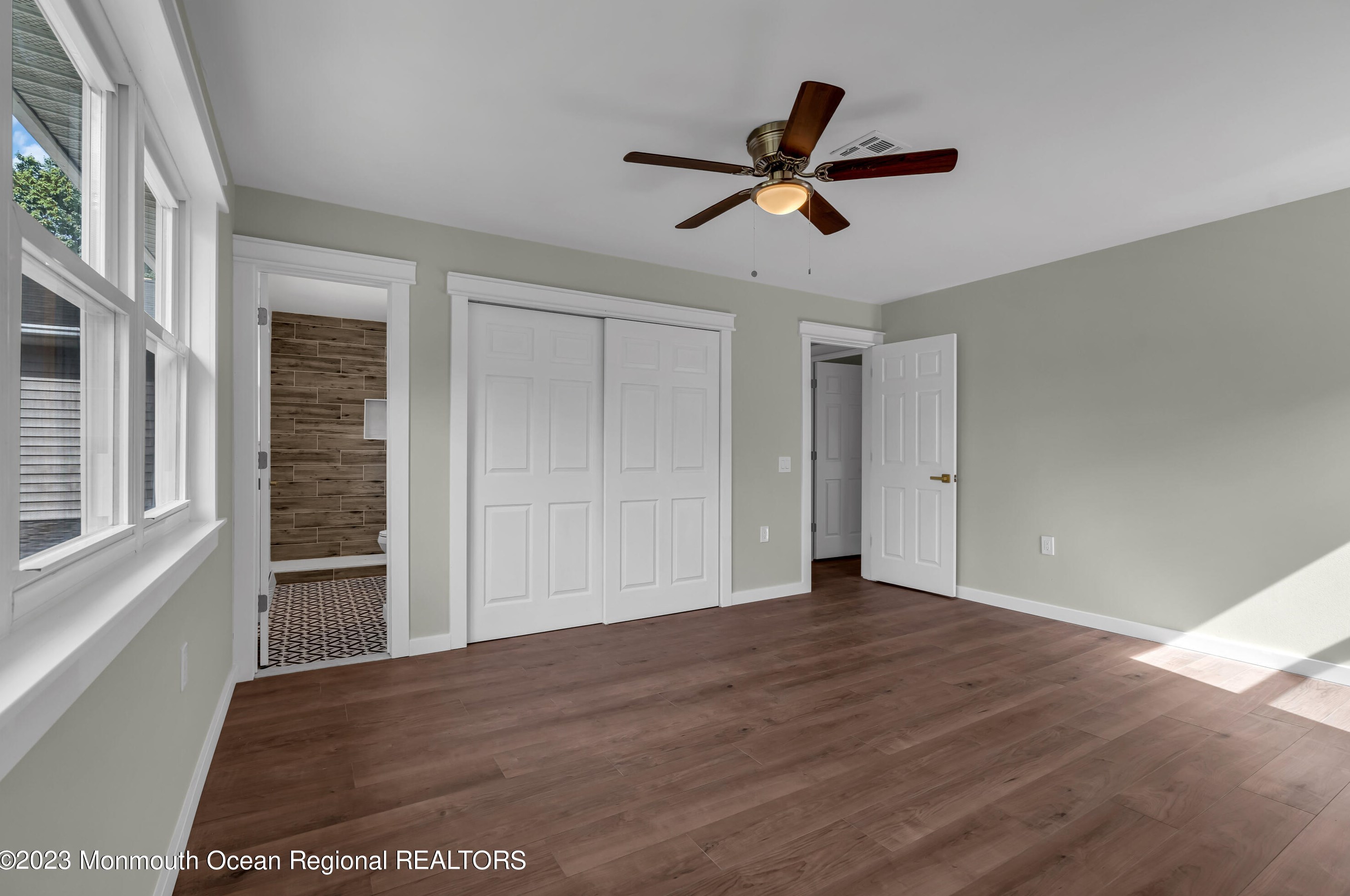 16 Wakan Ct, Toms River NJ  08757-6245 exterior