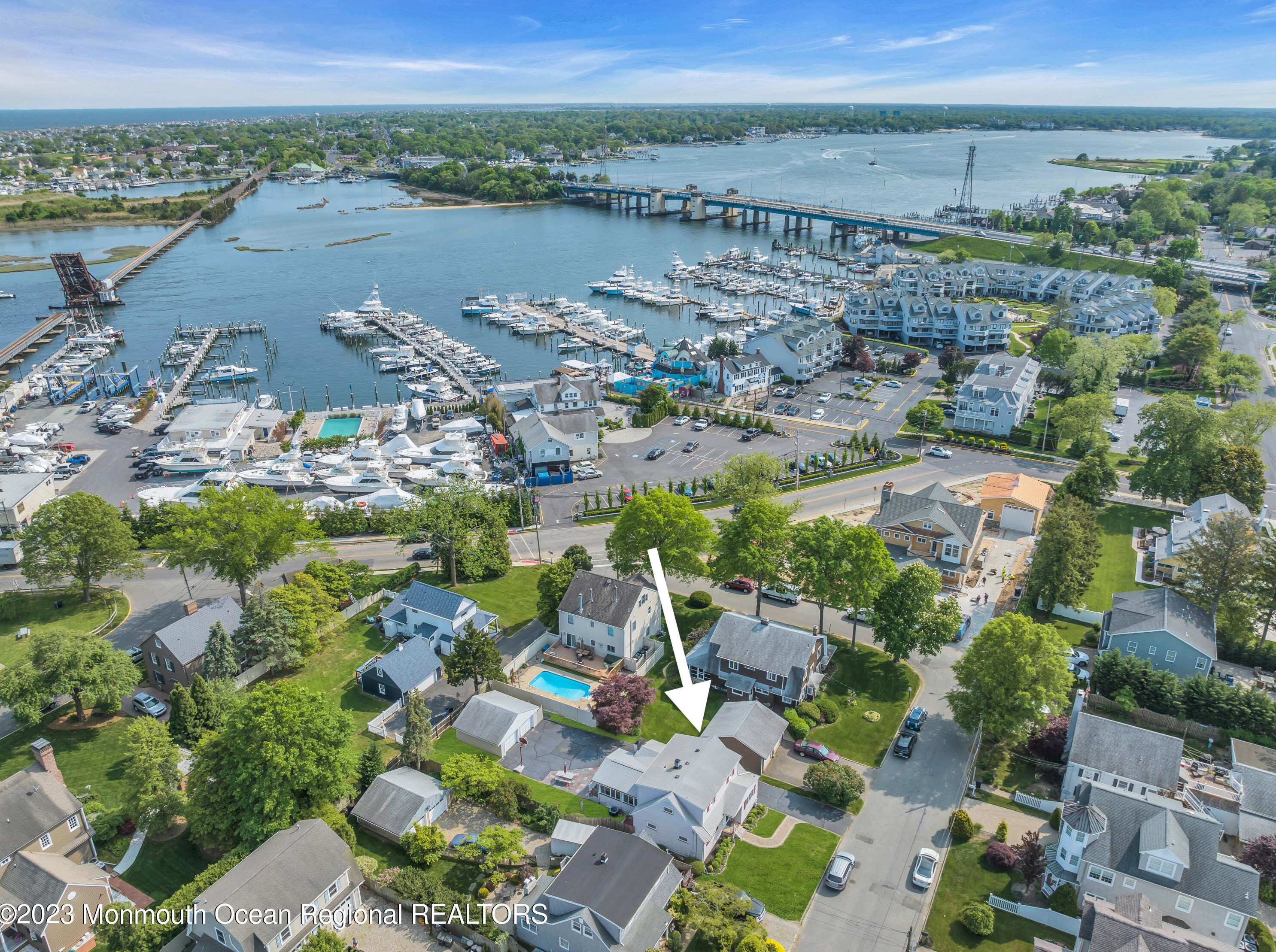 622 Homestead Rd, Brielle, NJ 08730