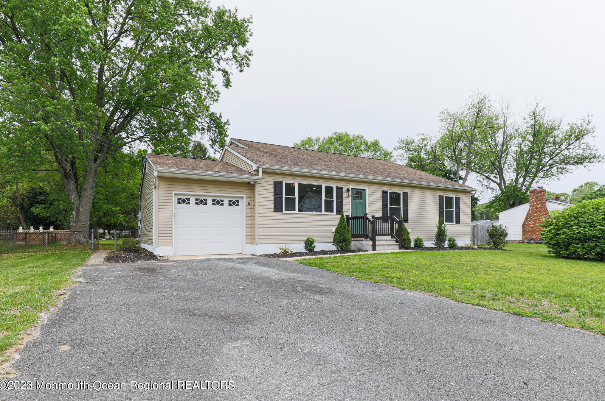 11 Glen Rd, Wall Township, NJ 07731-1320