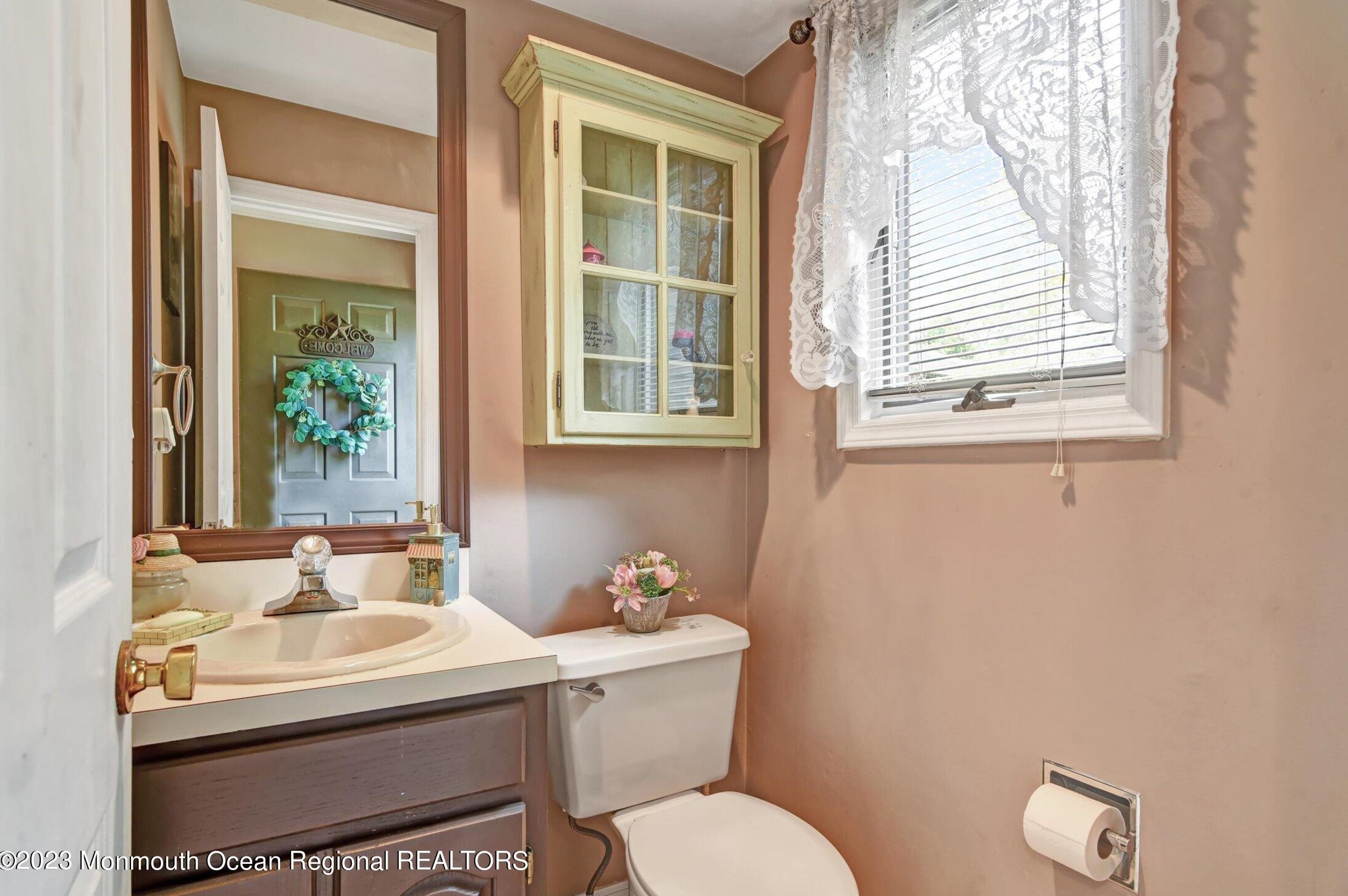 231 Grant Ave, Pompton Falls, NJ 07442