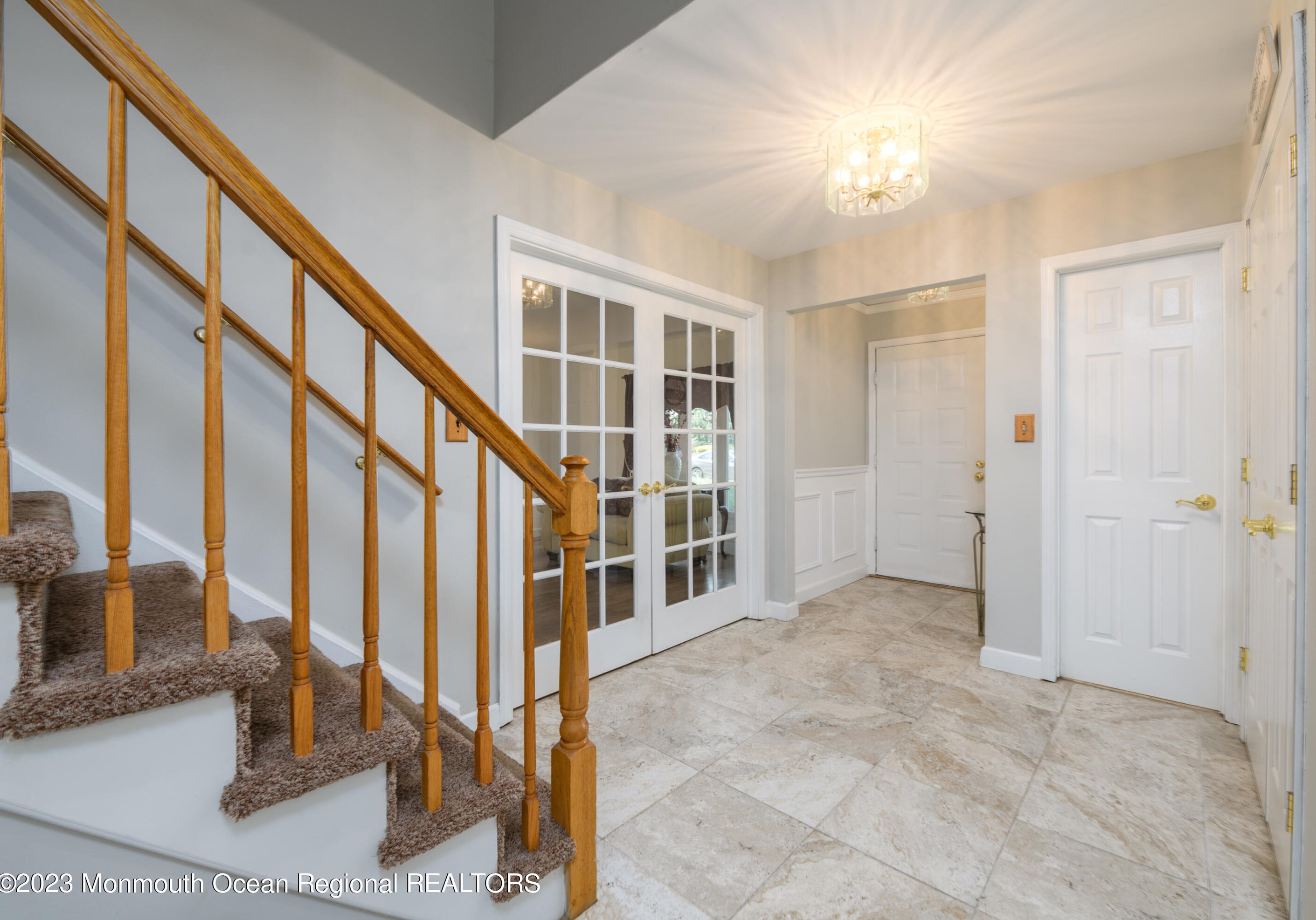 10 Buckingham Ct, Hazlet, NJ 07730