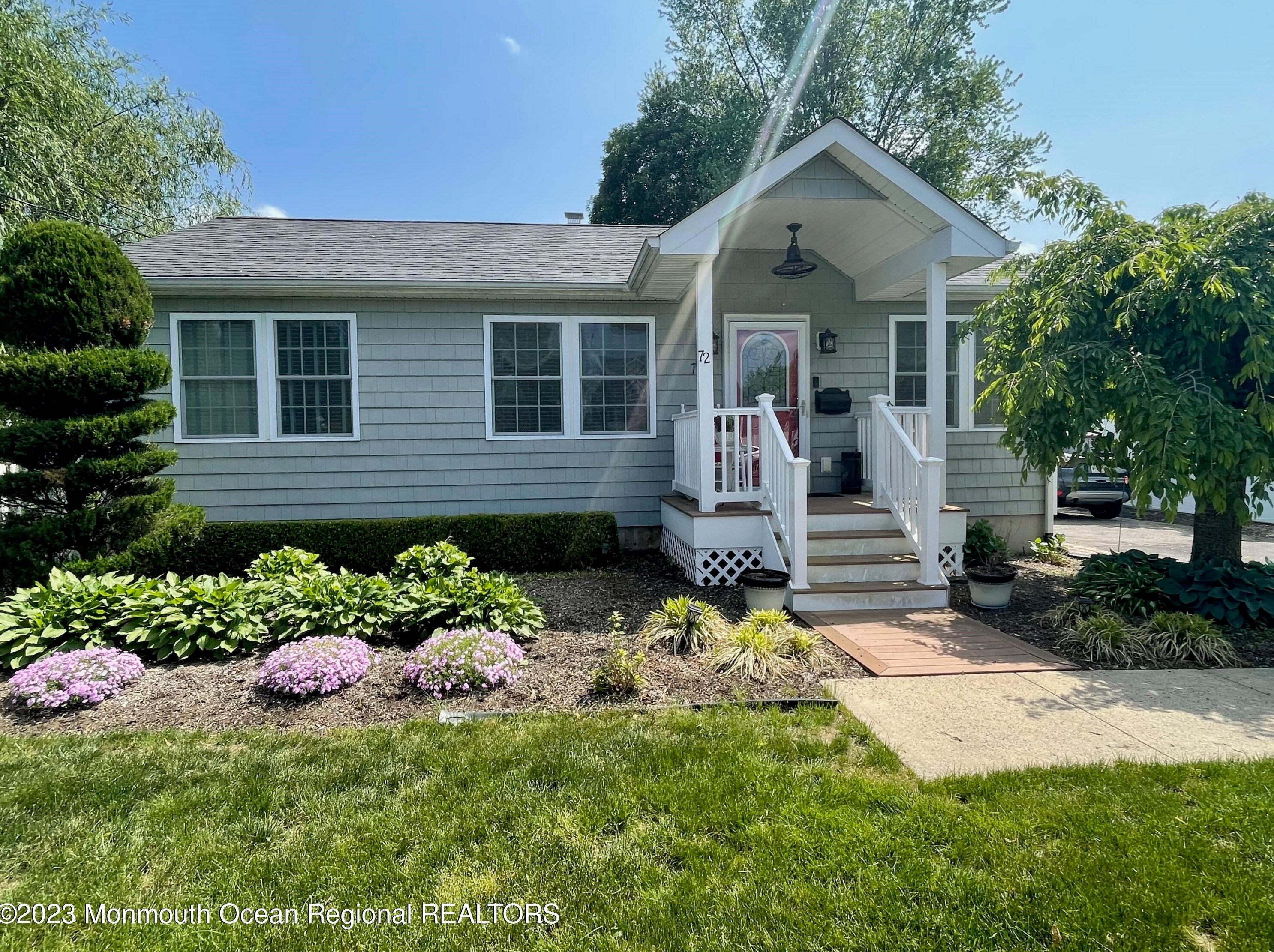 72 Cherry St, Tinton Falls, NJ 07724