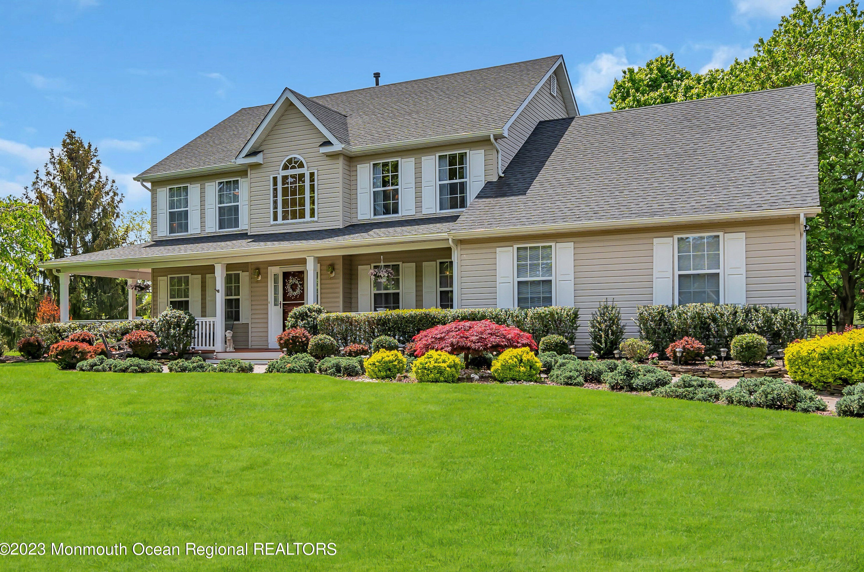 9 Plantation Dr, East Freehold, NJ 07728