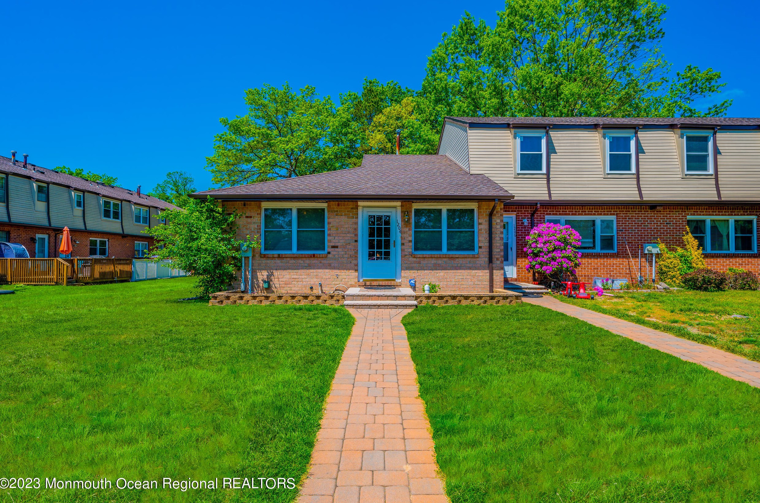 1204 Rozbern Ct, Bricktown, NJ 08724