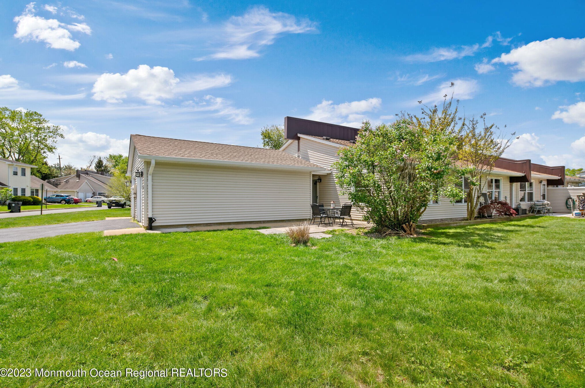 33 Arlene Ct, Bricktown, NJ 08724