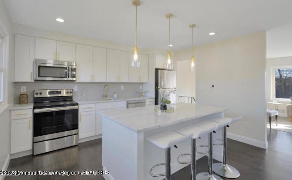 952 Spray Ave, Beachwood NJ  08722-4522 exterior