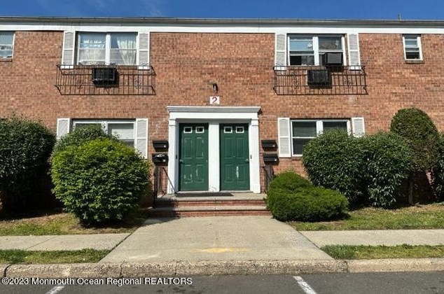 289 Main St #2c, Spotswood, NJ 08884