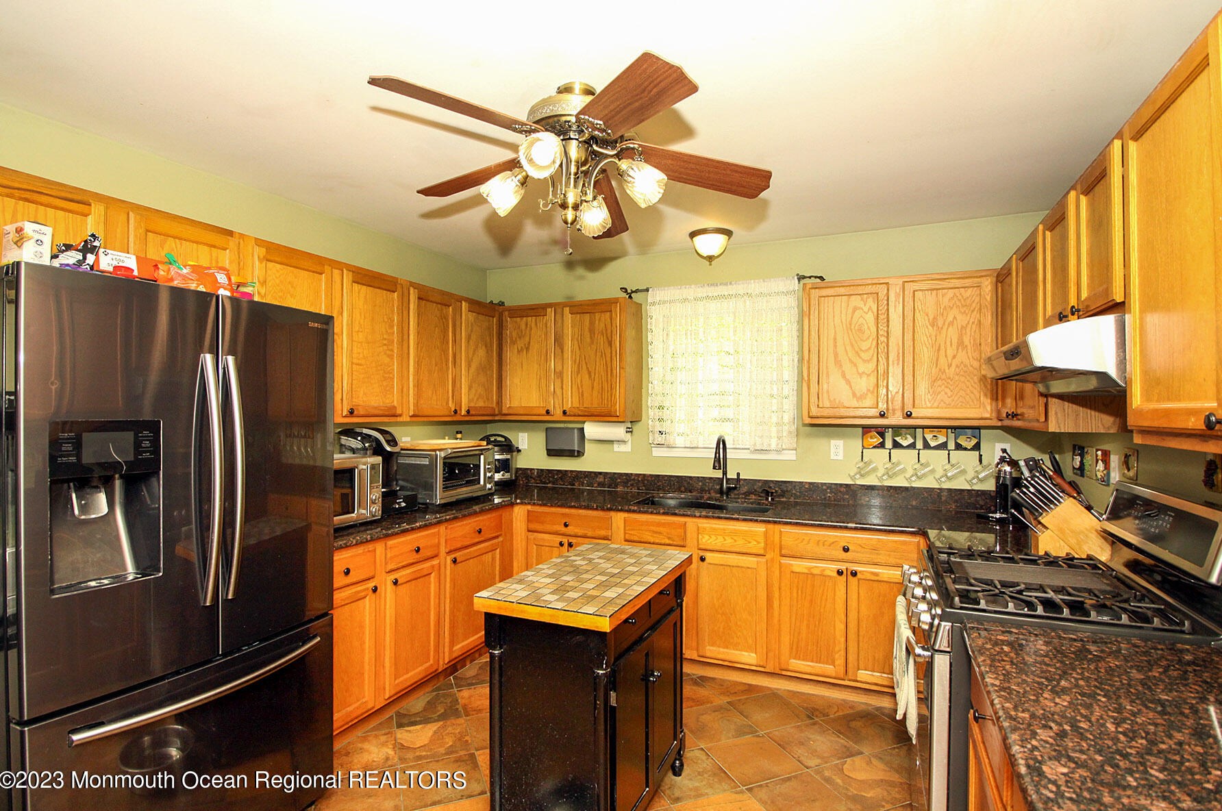 3 E Street, East Freehold, NJ 07728