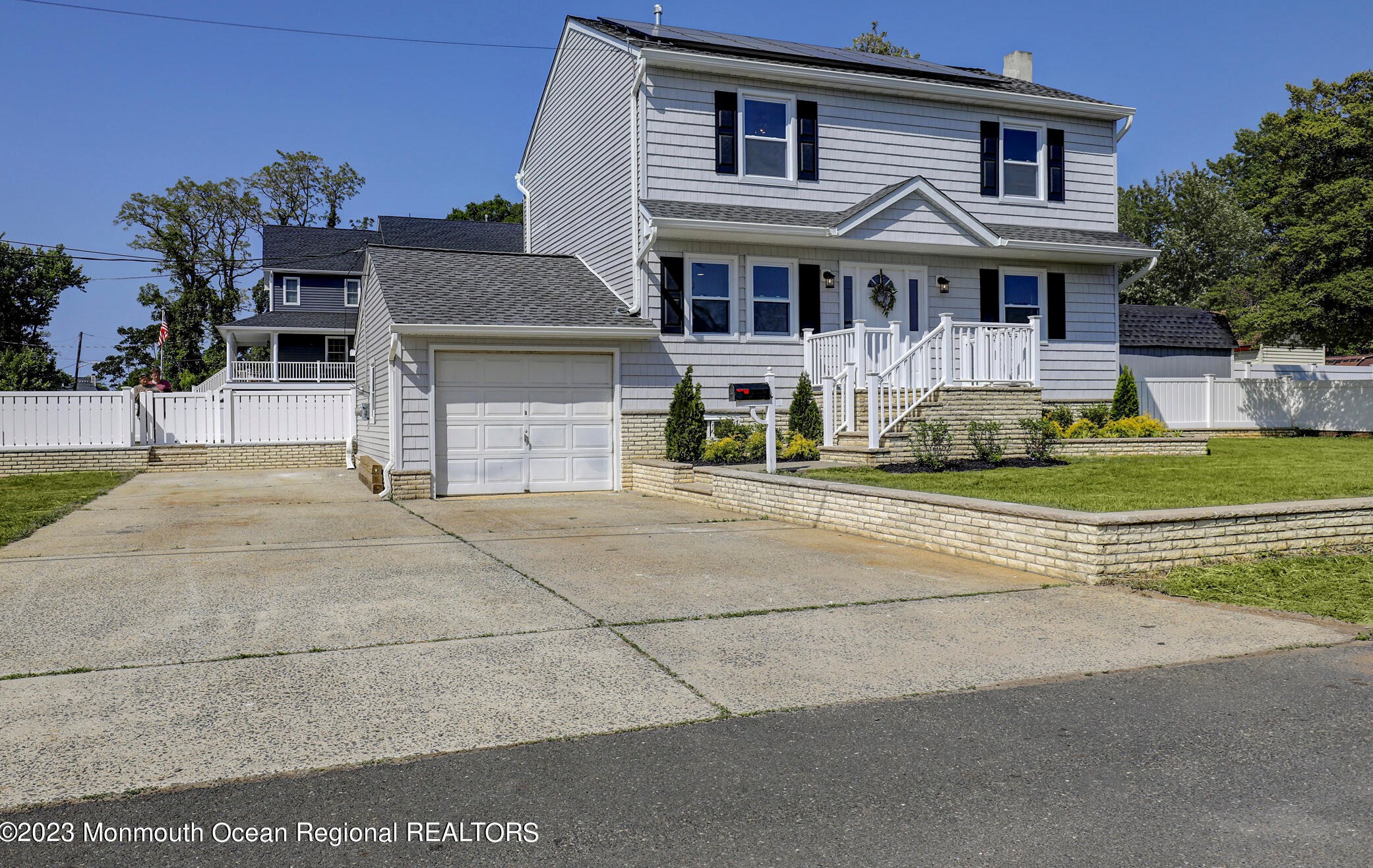 309 Cherry St, Belford, NJ 07718