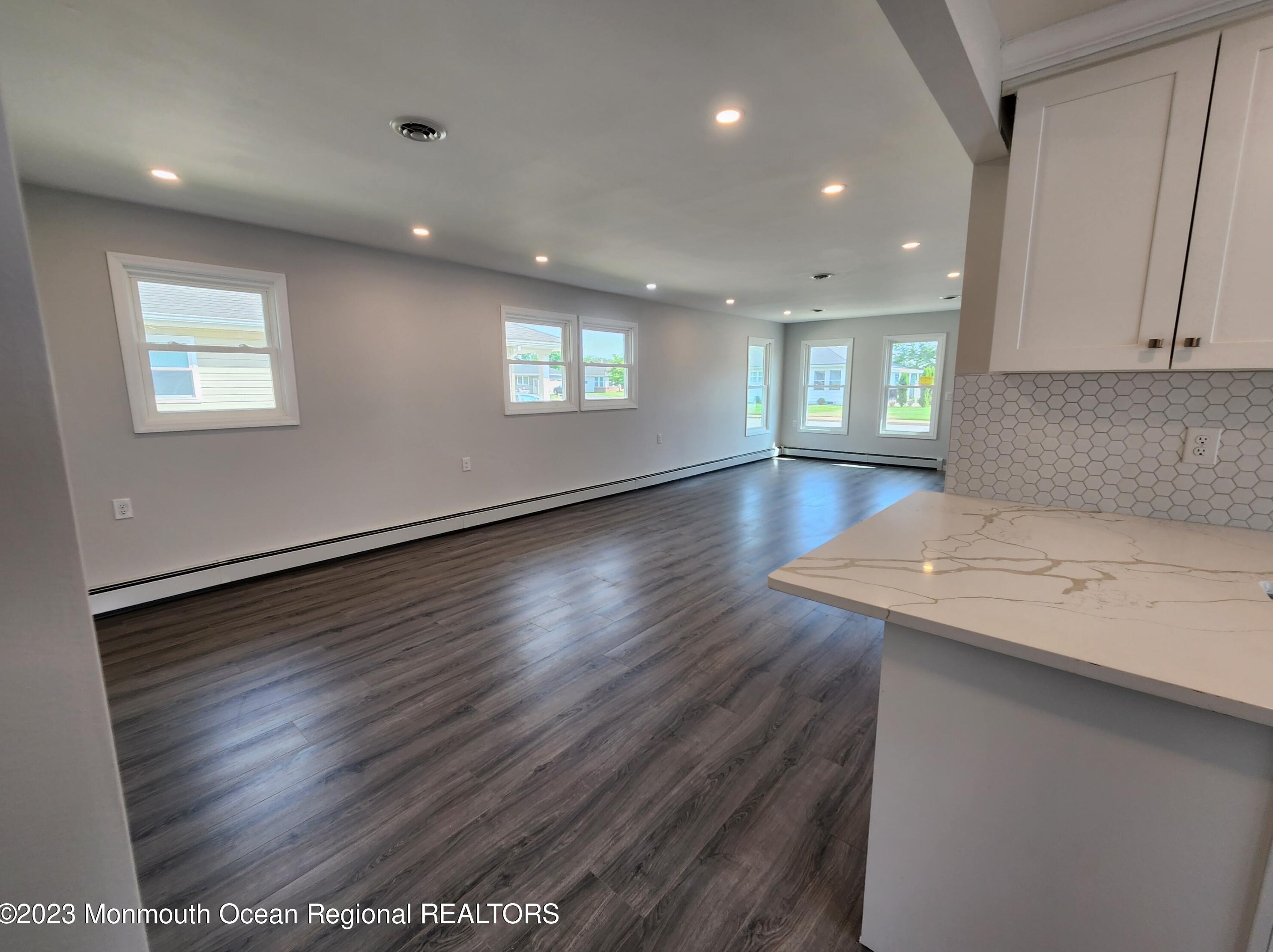 154 Charlotteville Dr, Toms River NJ  08757-4014 exterior
