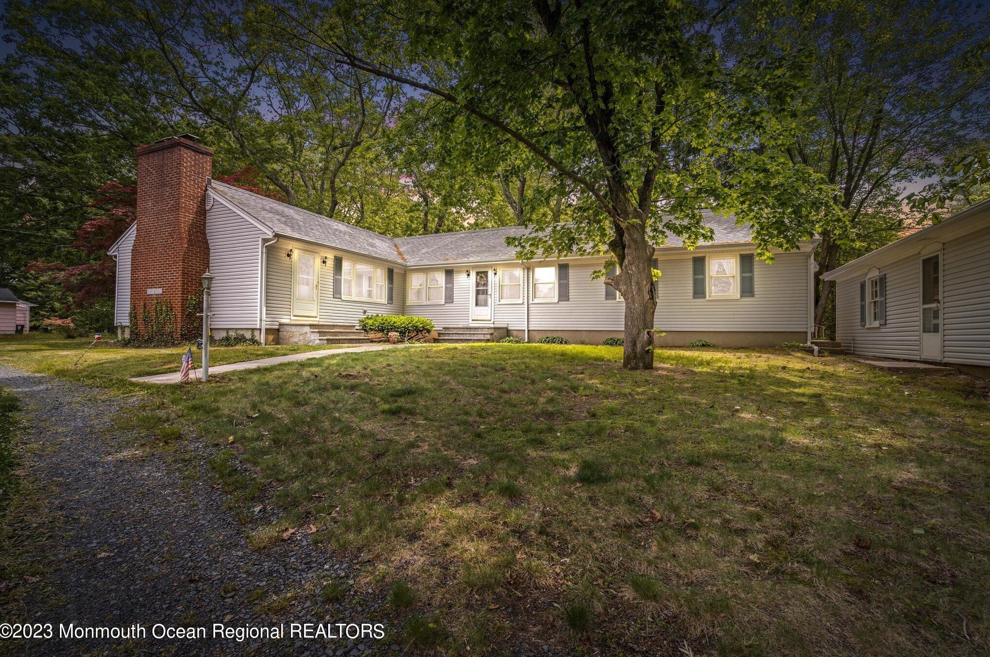 13 Spring Rd, Millstone Township, NJ 08510-1404