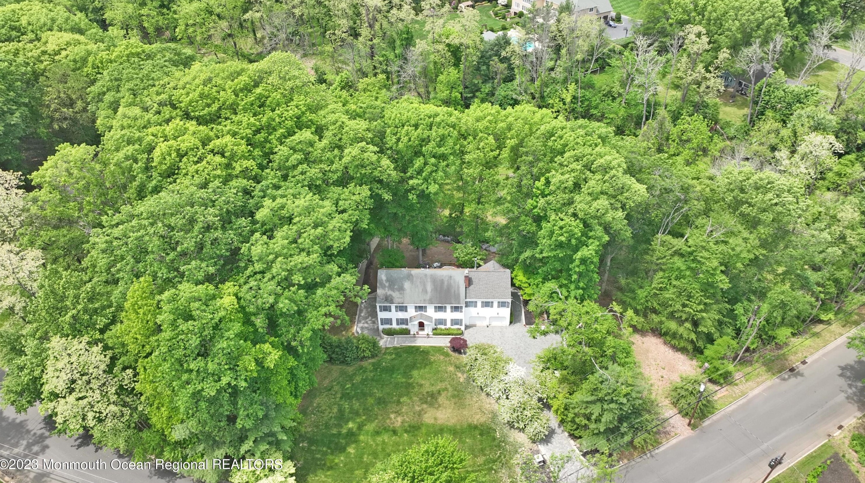 31 Mountainside Dr, Vanderburg, NJ 07722