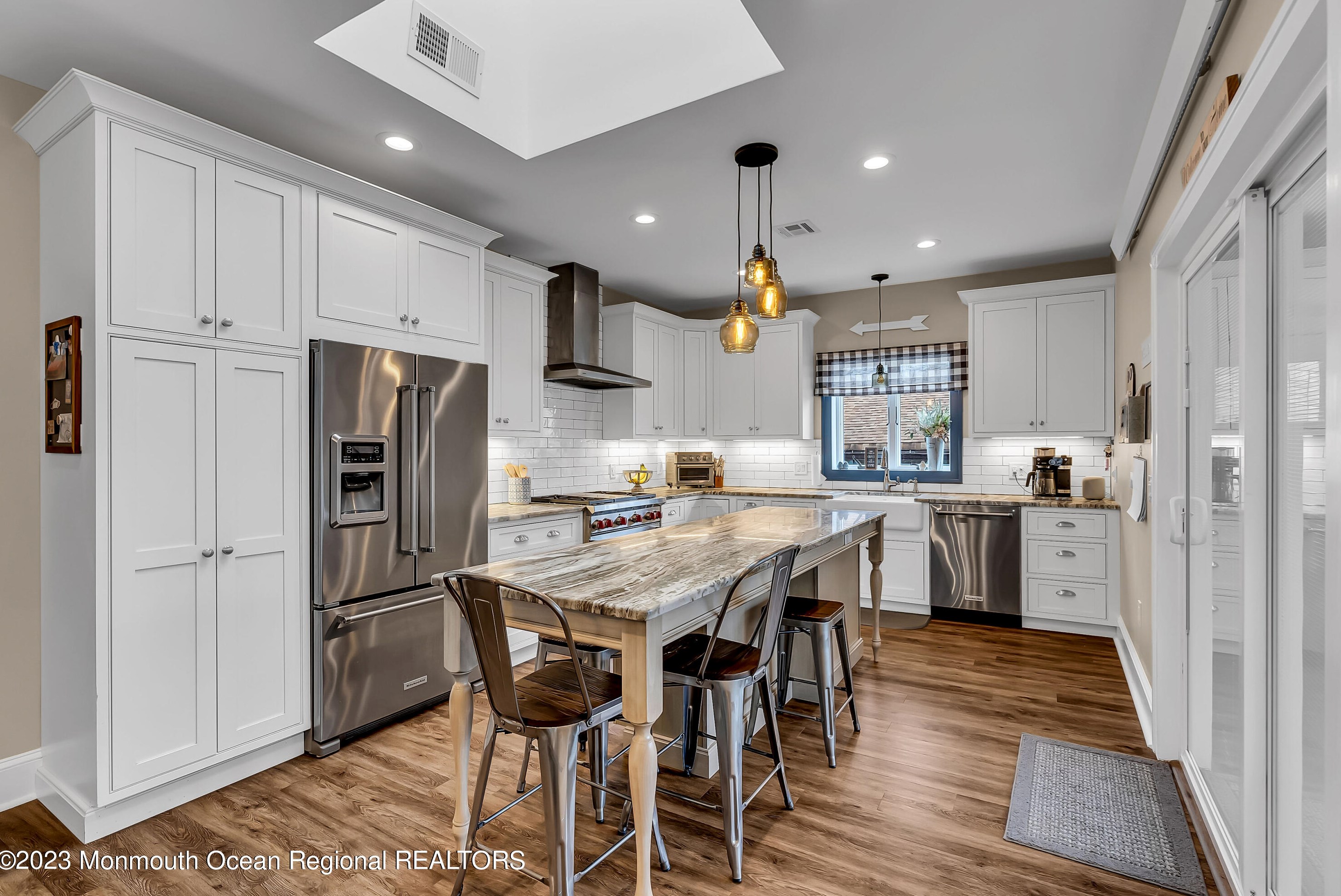 515 Monmouth Rd, Tinton Falls, NJ 07711