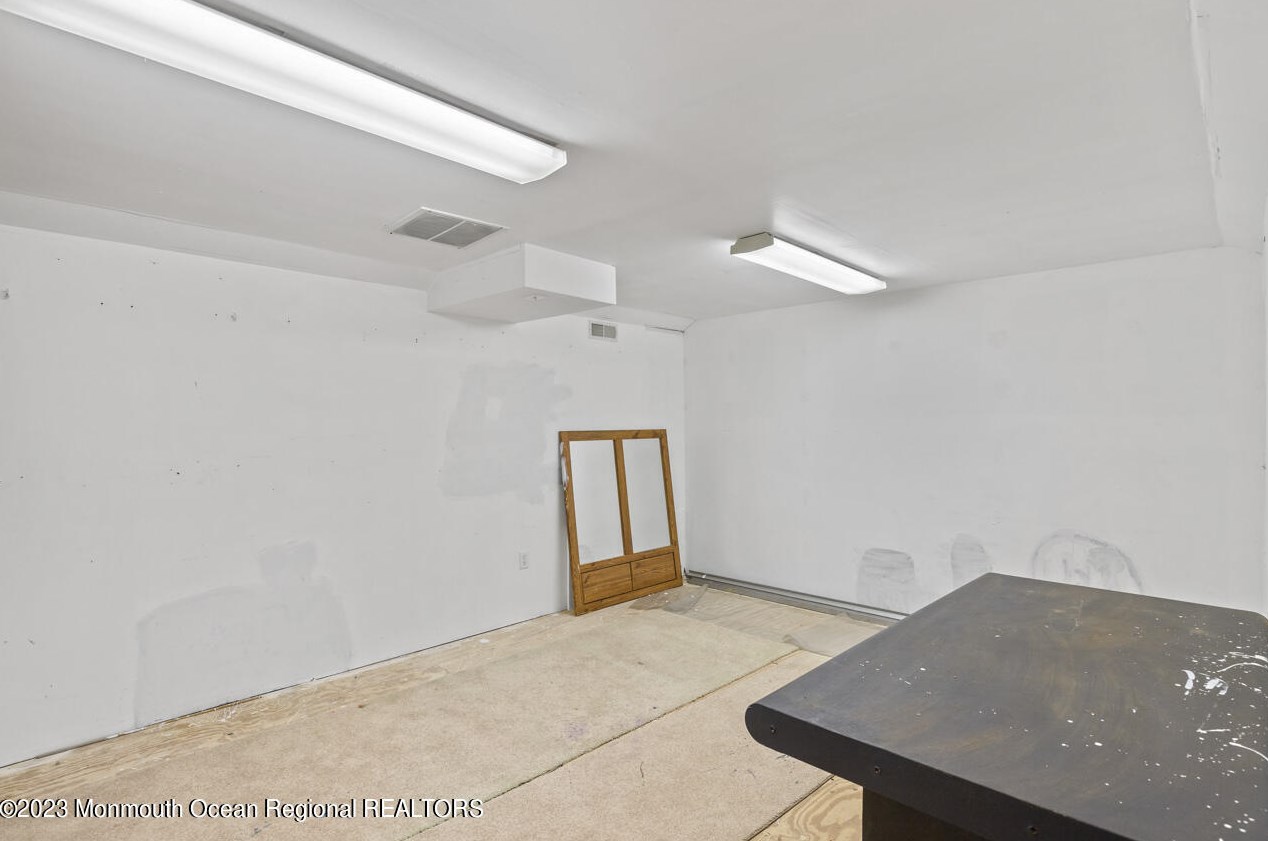 131 Westchester Dr, Tuckerton NJ  08087-3015 exterior