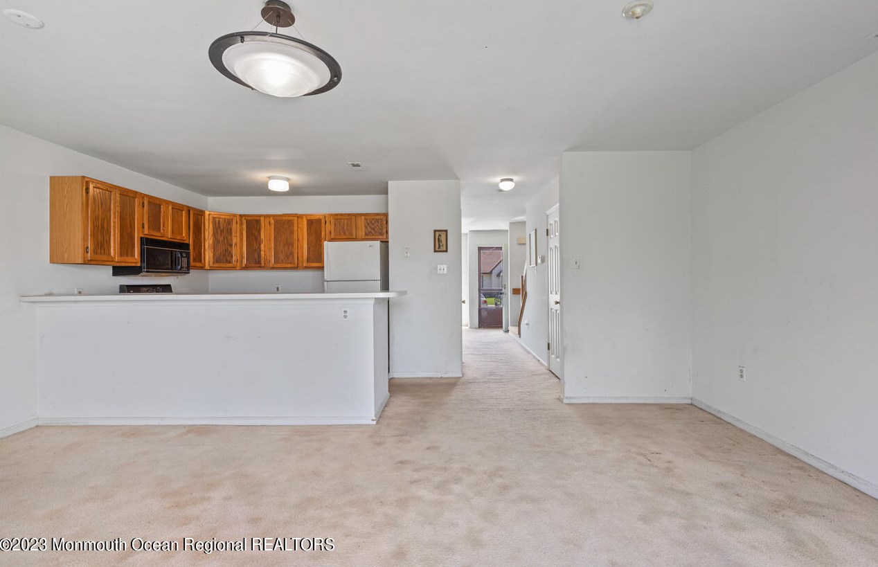 131 Westchester Dr, Tuckerton NJ  08087-3015 exterior