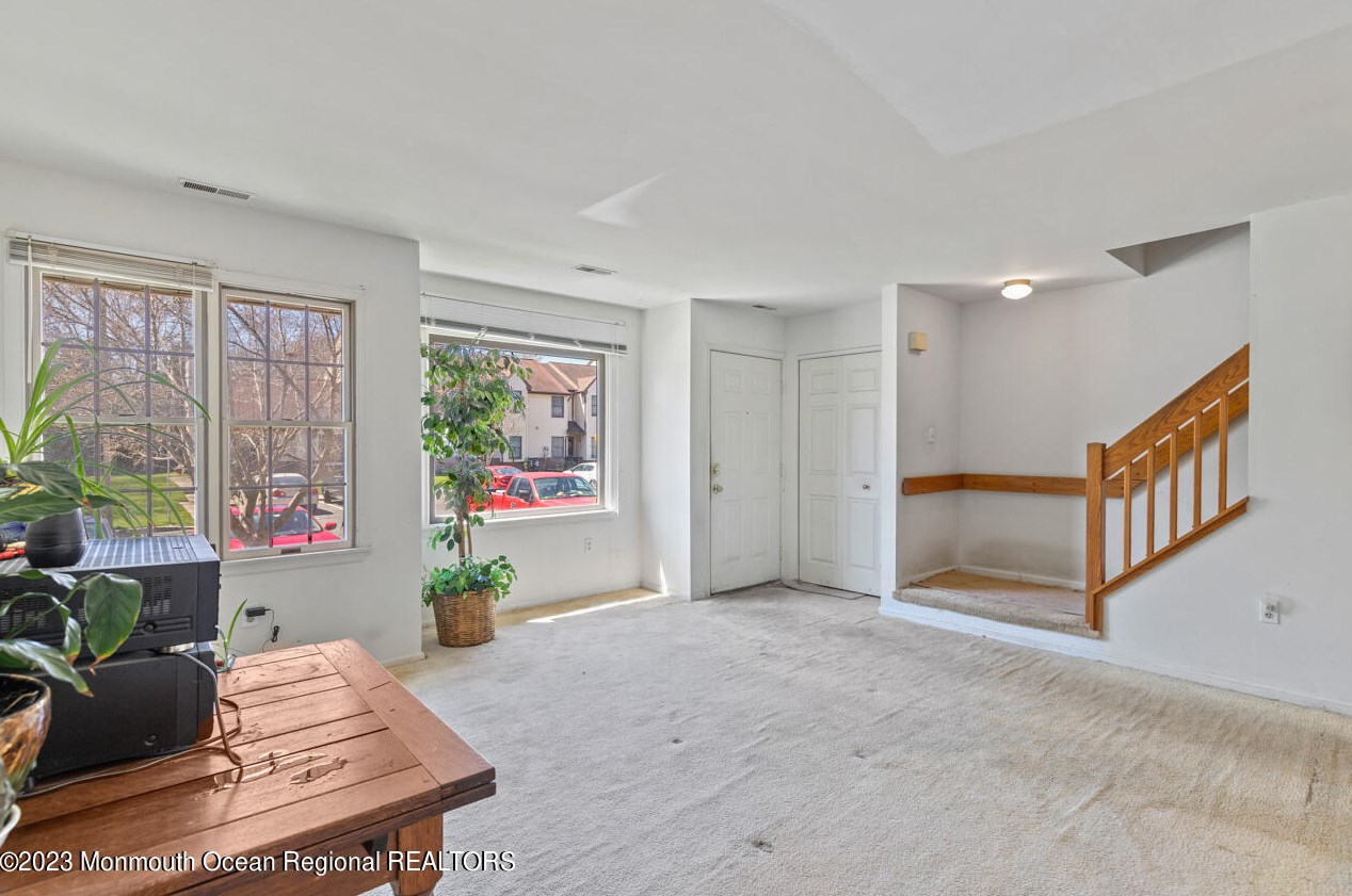 131 Westchester Dr, Tuckerton NJ  08087-3015 exterior