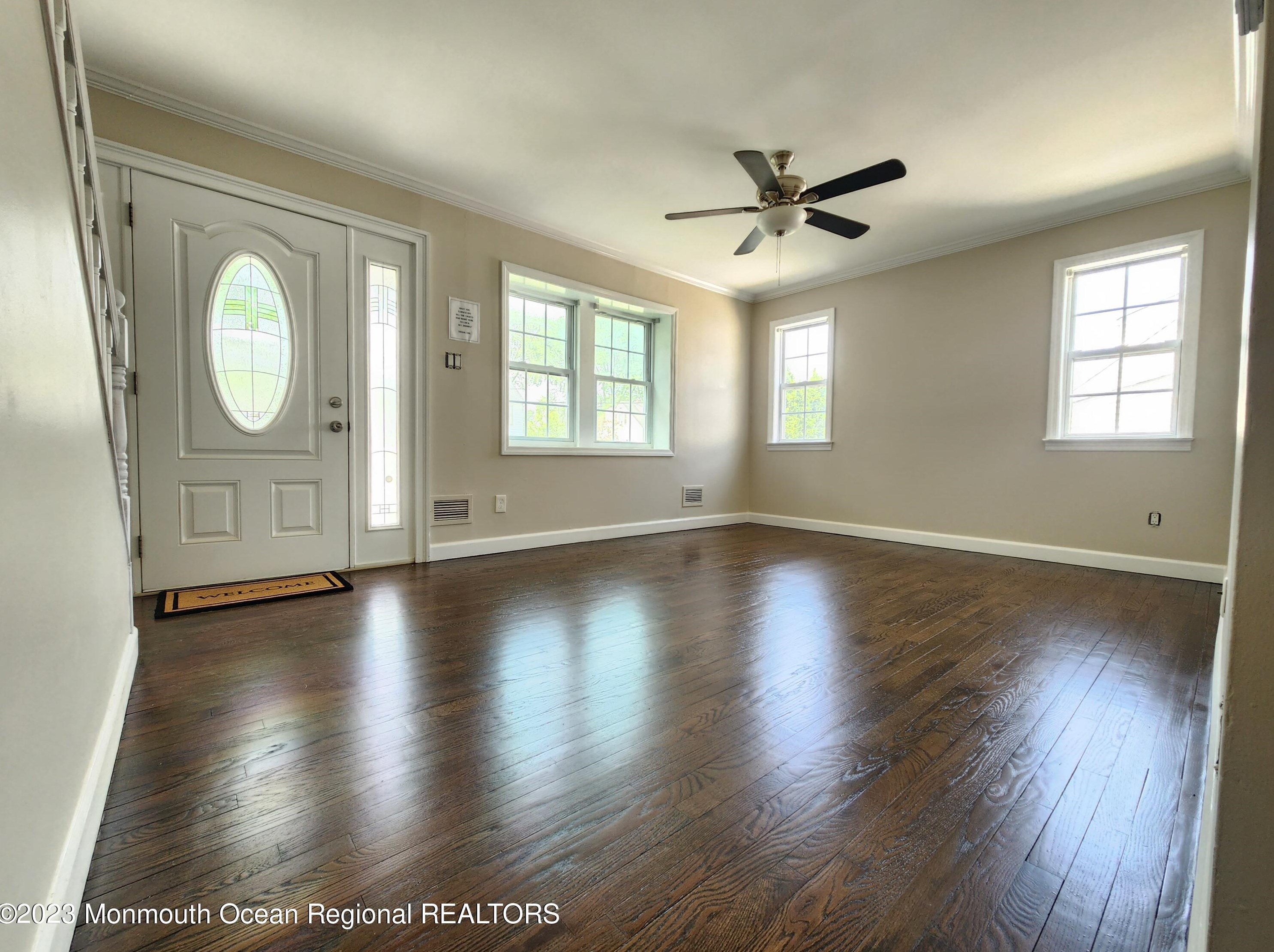 39 Nevada Dr, Hazlet, NJ 07730
