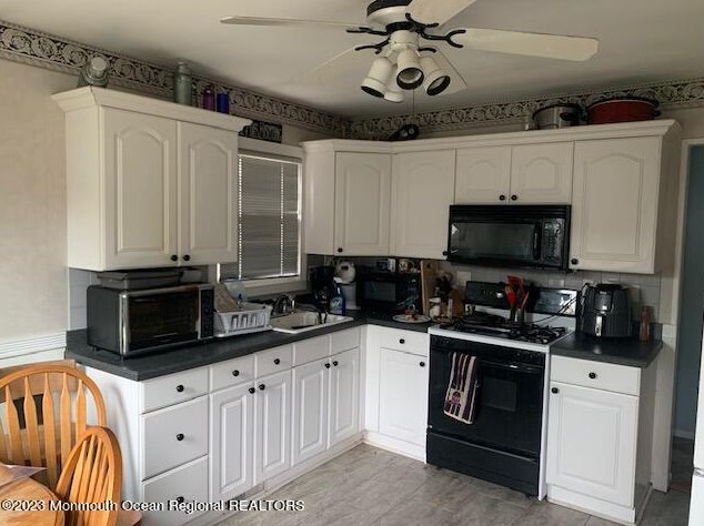 327 Sherwood Dr, Keyport, NJ 07735