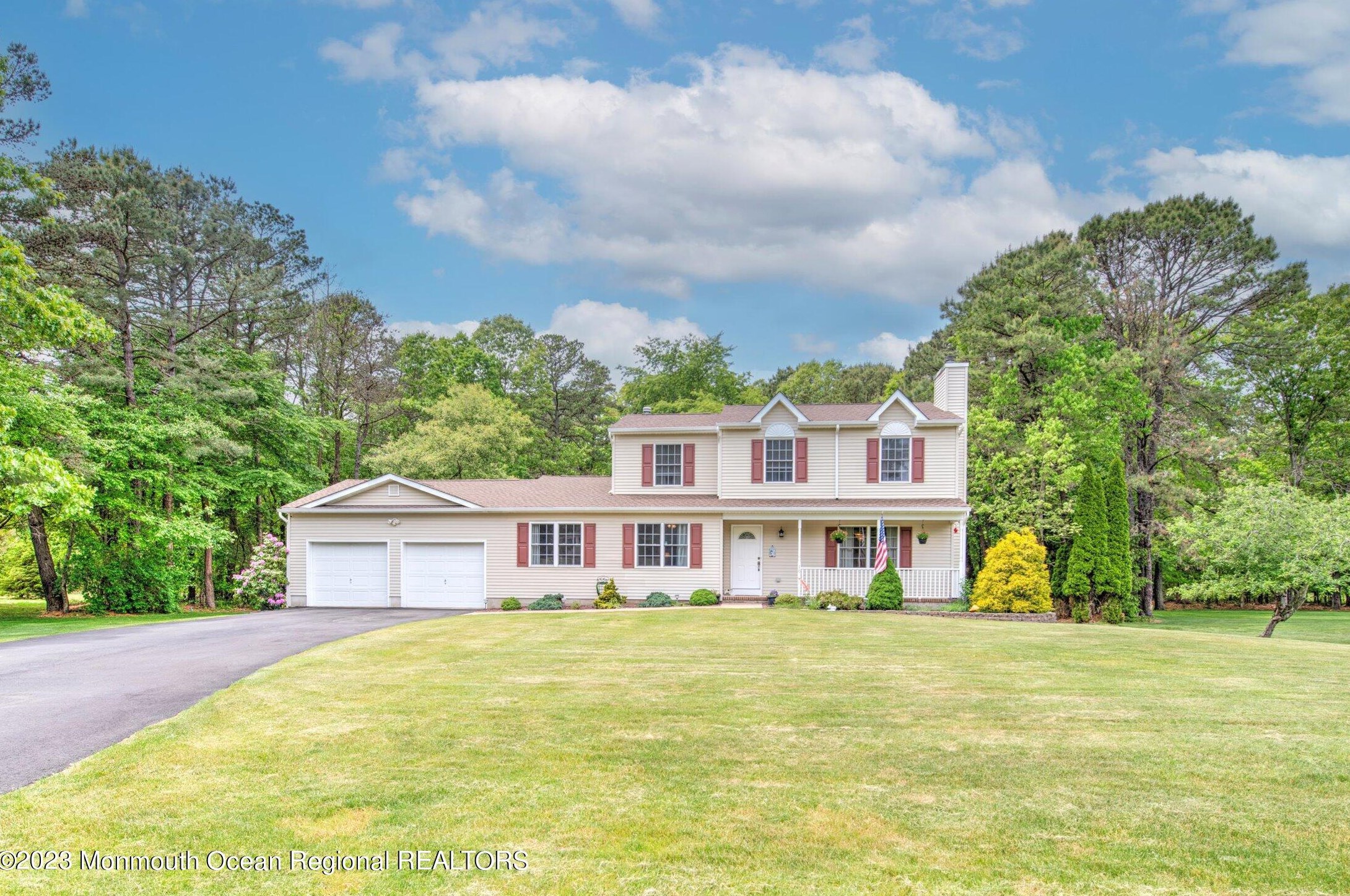 10 Dolphin Ct, Jackson Twp, NJ 08527