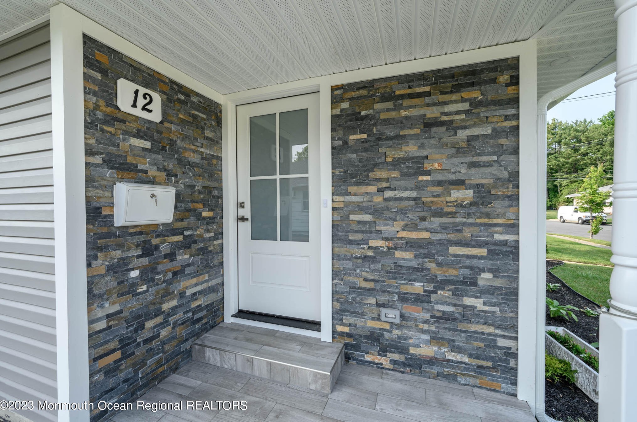 12 Saratoga Pl, Toms River, NJ 08753