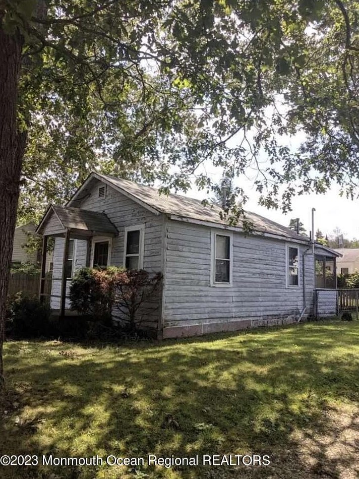 480 End Ave, Toms River, NJ 08753-7051