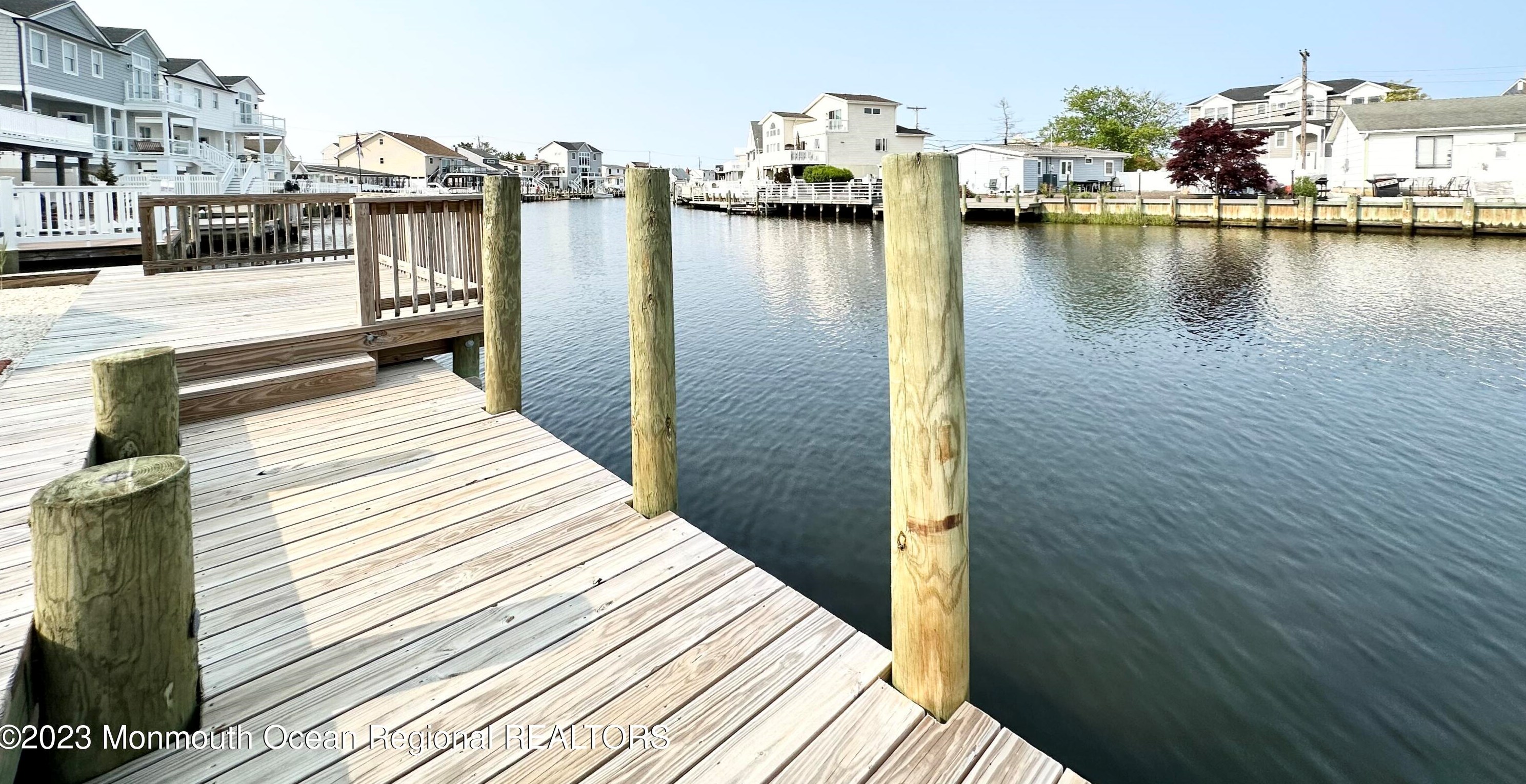 28 Marguerite Ln, Stafford Township, NJ 08050