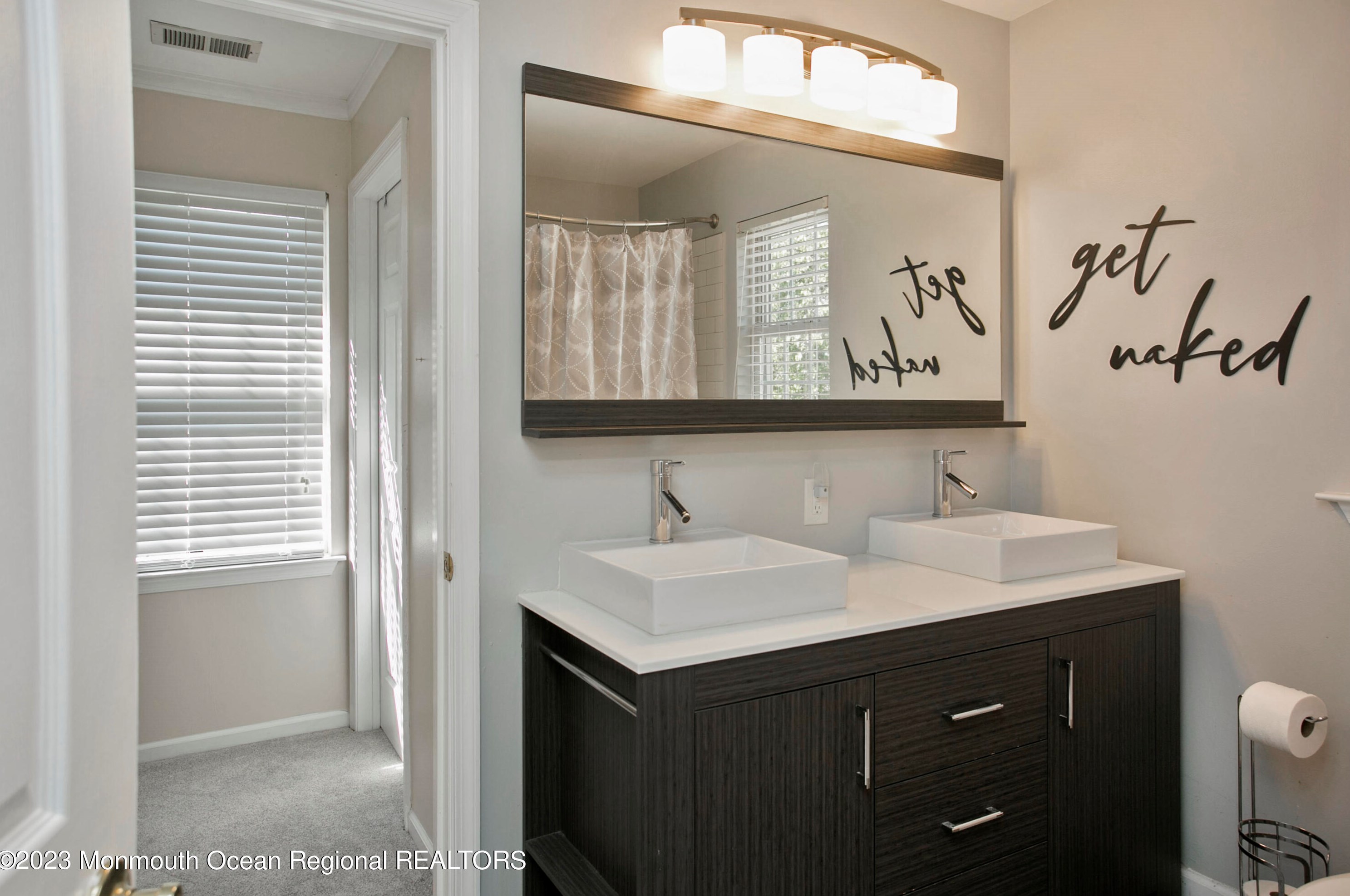 211 Lower Main St, Matawan NJ  07747-1041 exterior