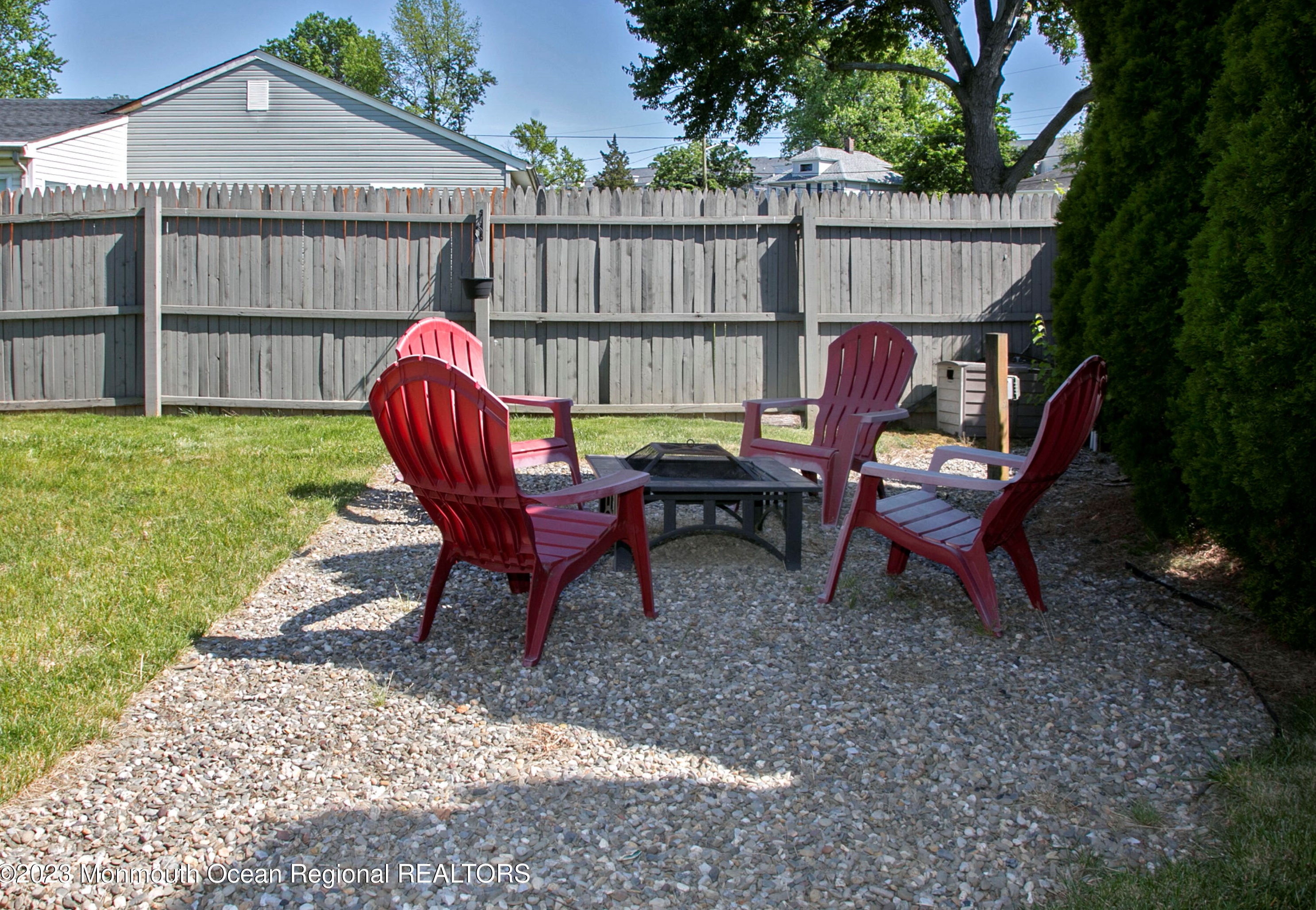 211 Lower Main St, Matawan NJ  07747-1041 exterior