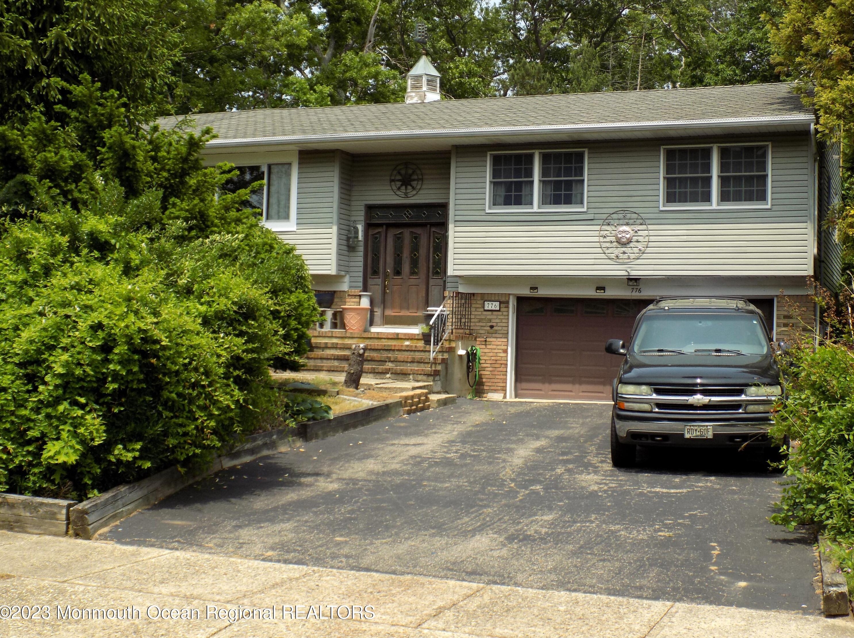 776 Lexington Dr, Bricktown, NJ 08724