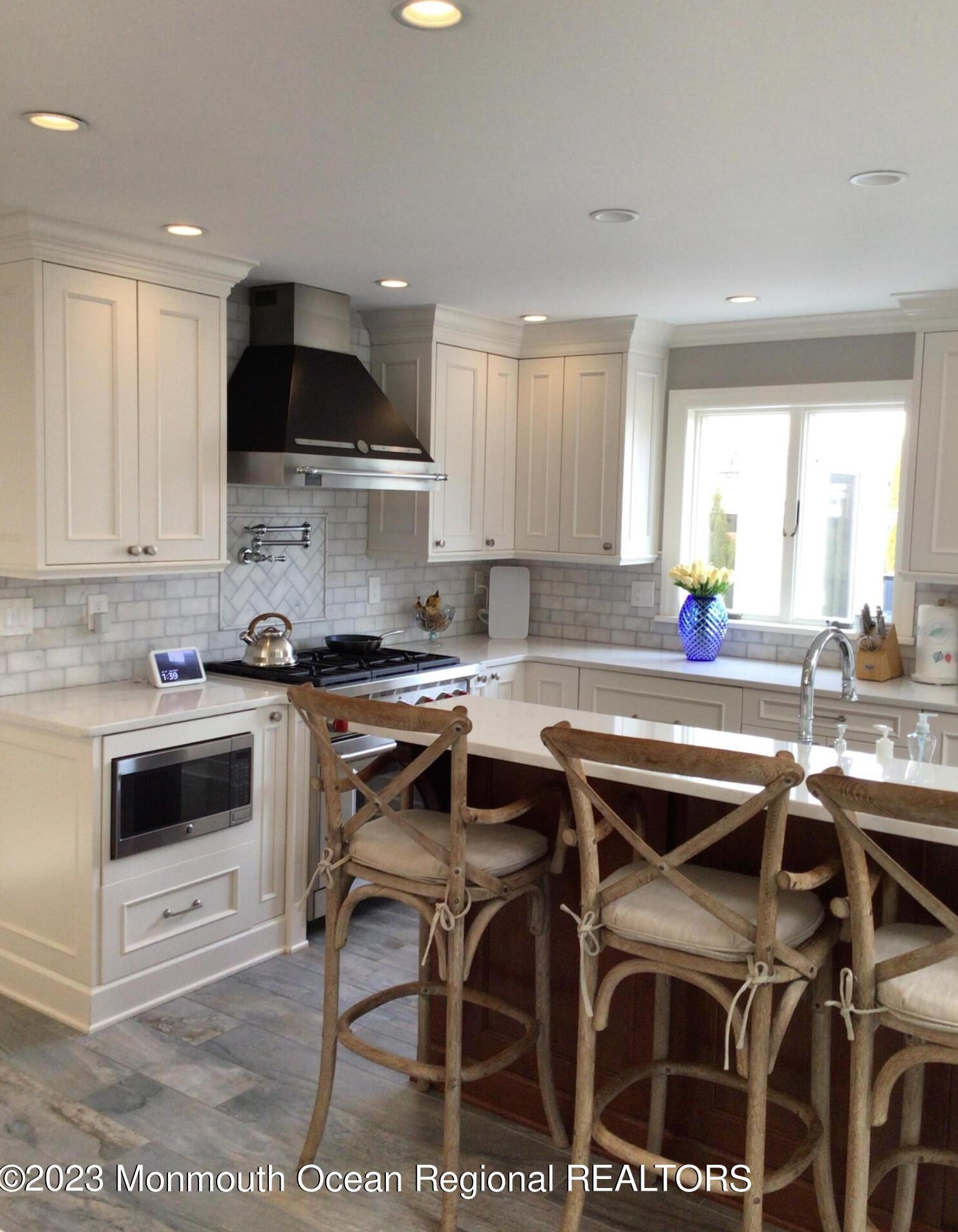 8 Sussex Ave, Wall Township NJ  07762-1213 exterior