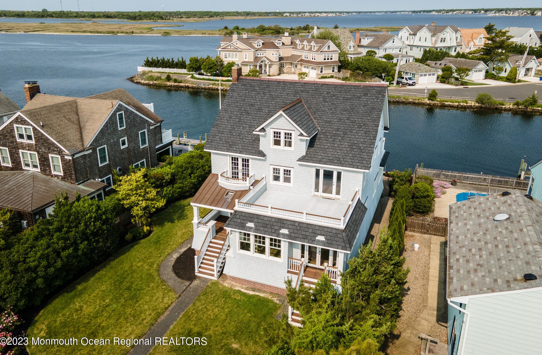 974 Barnegat Ln, Mantoloking, NJ 08738-1710