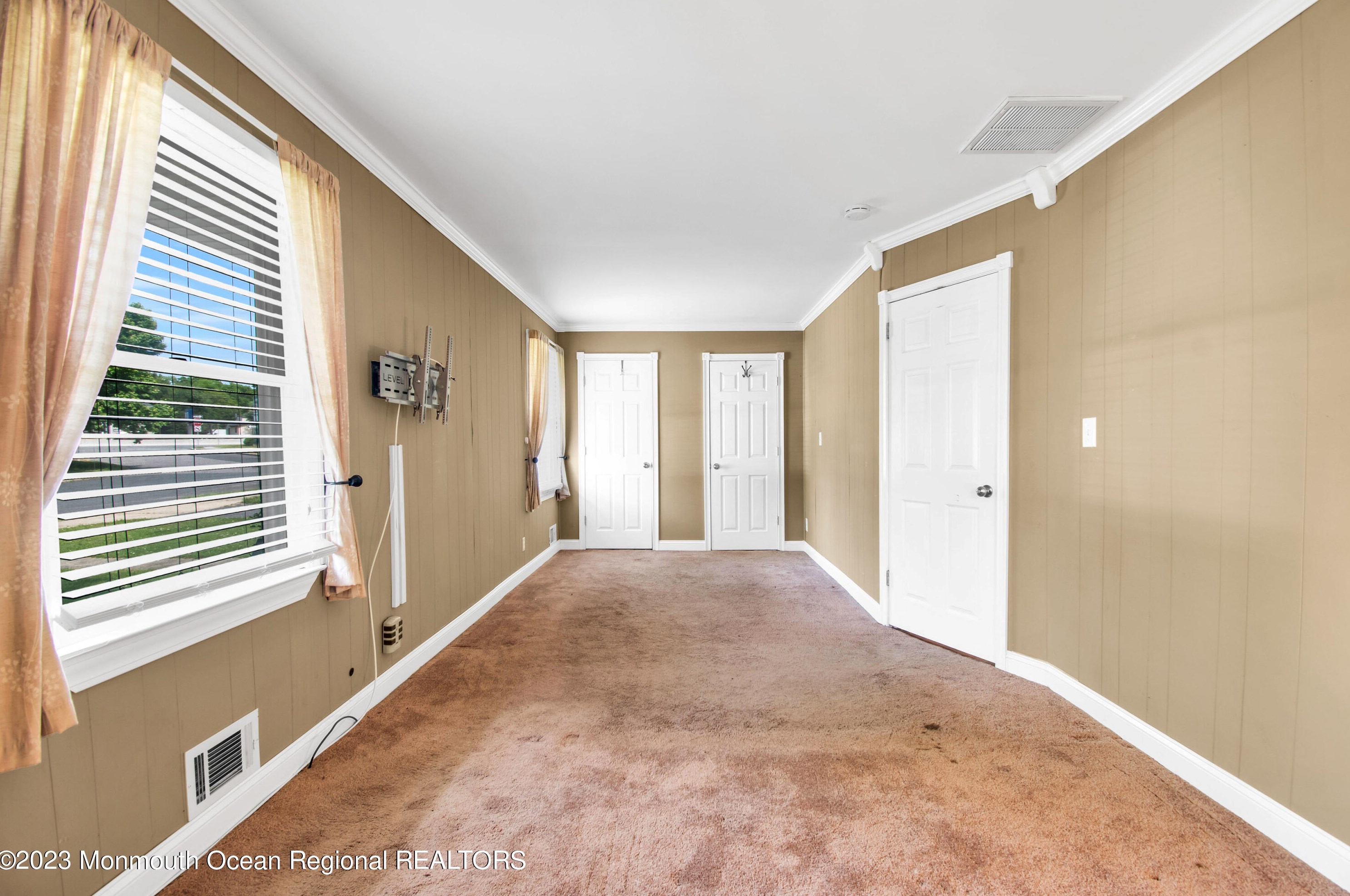 3 Redwood Rd, Wall Township NJ  07731-1327 exterior