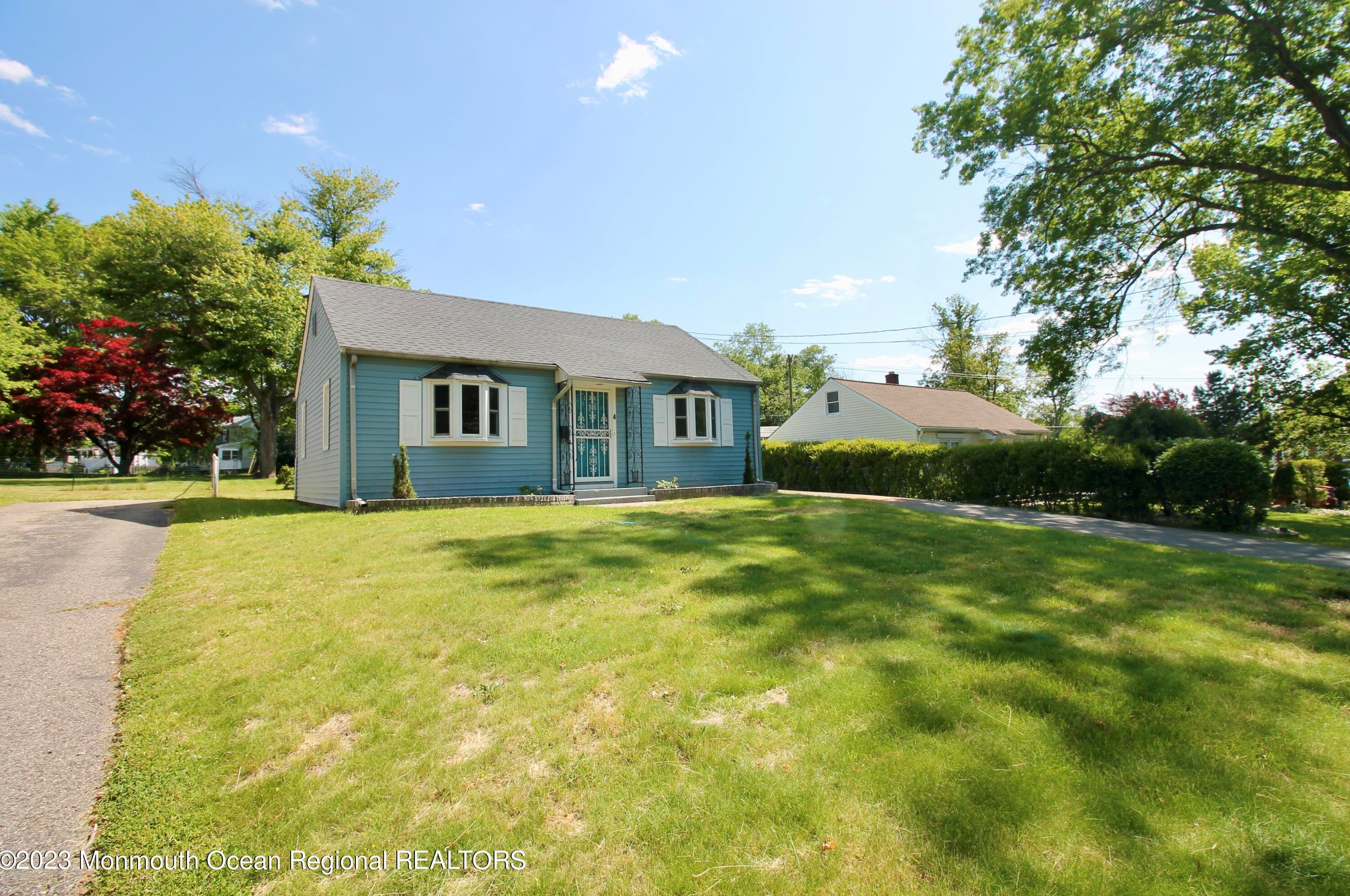 4 Holmes Terrace, East Freehold, NJ 07728
