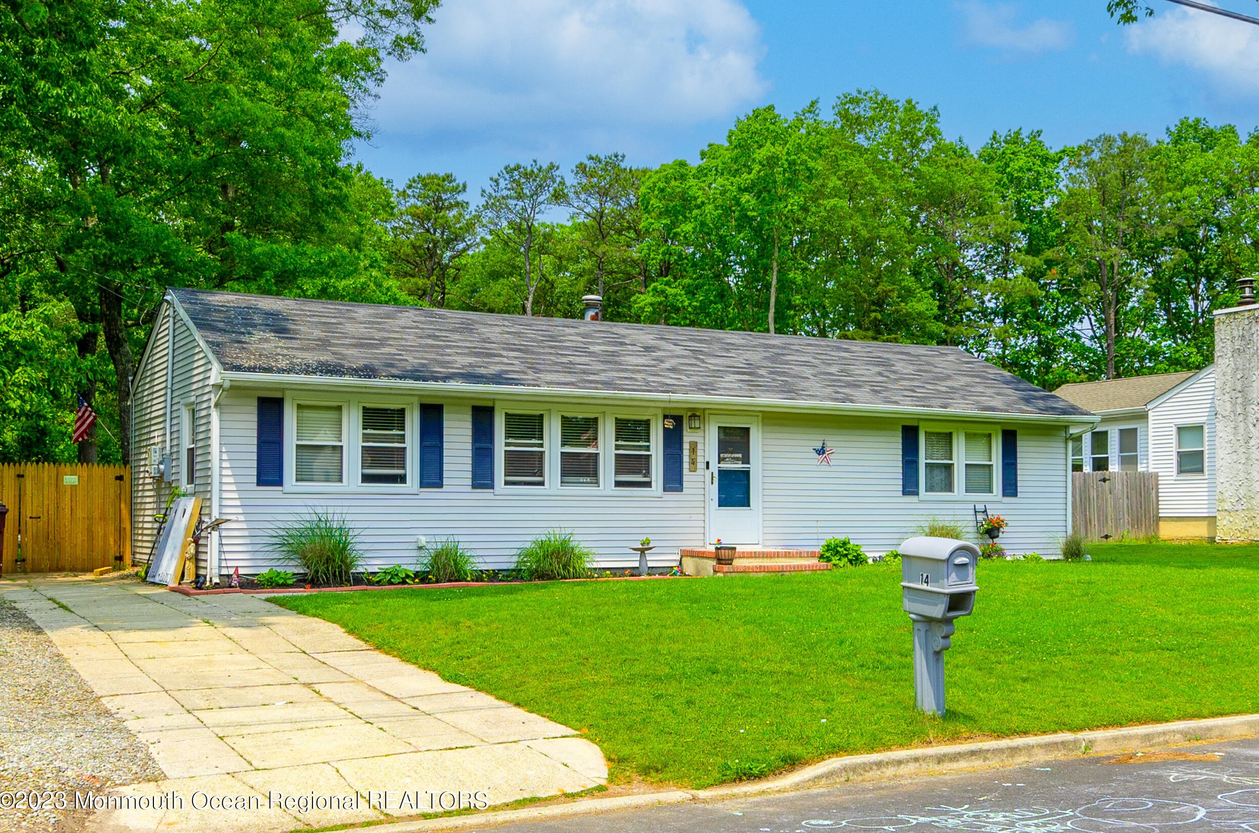 14 Park Ave, Berkeley Township, NJ 08721