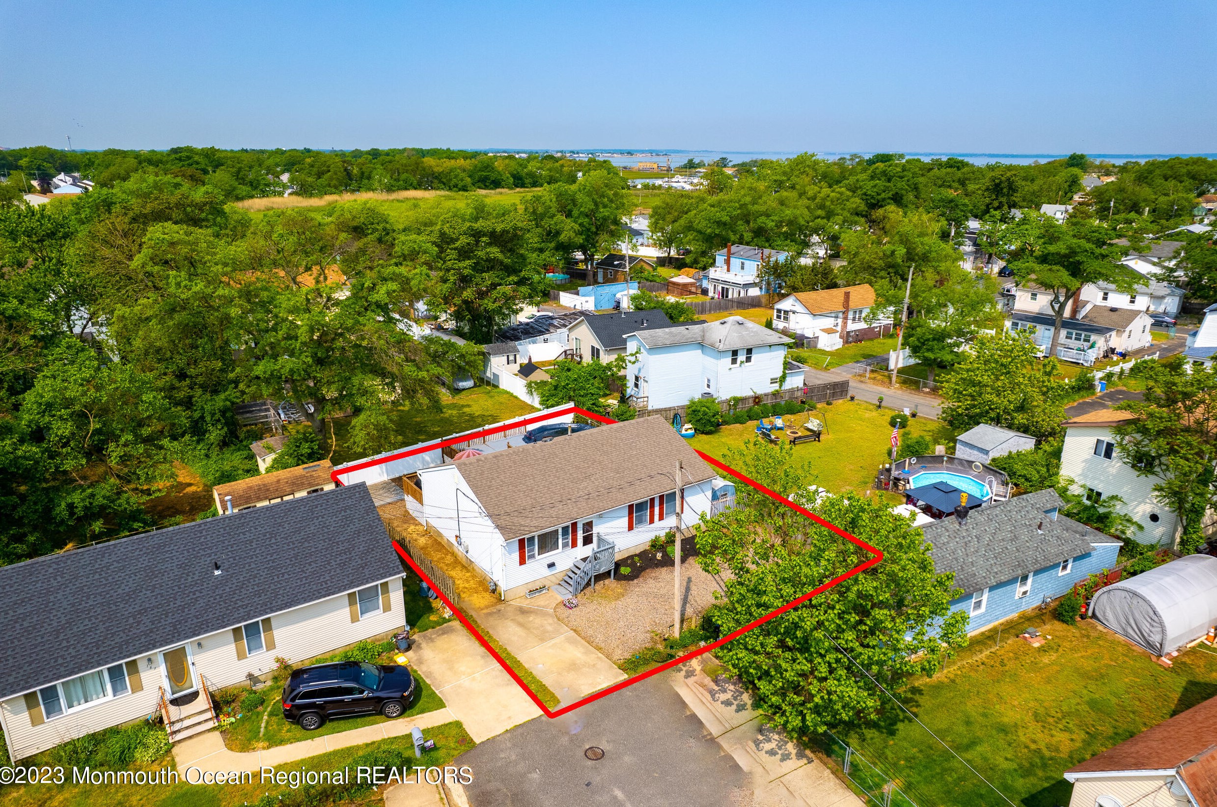 161 Maple Ave, Ideal Beach, NJ 07734-1544