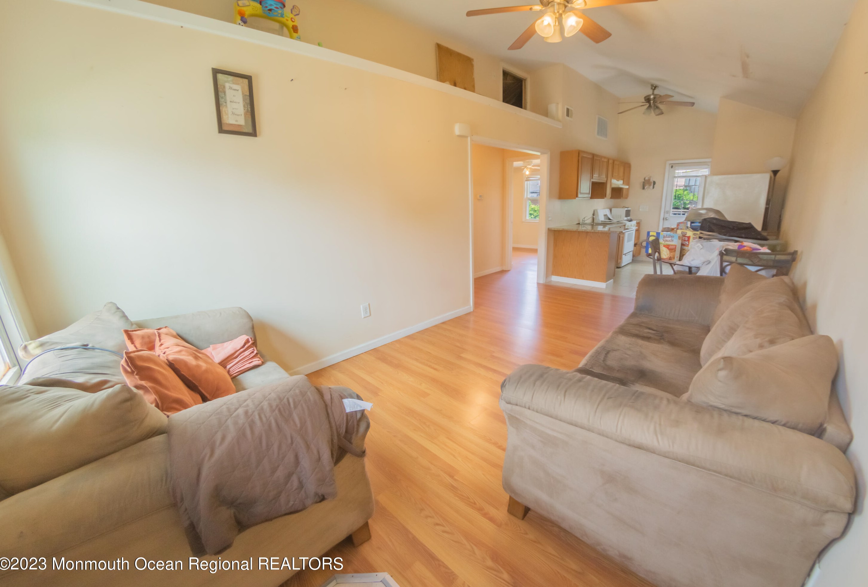 34 Myrtle Ave, Ideal Beach NJ  07734-1546 exterior