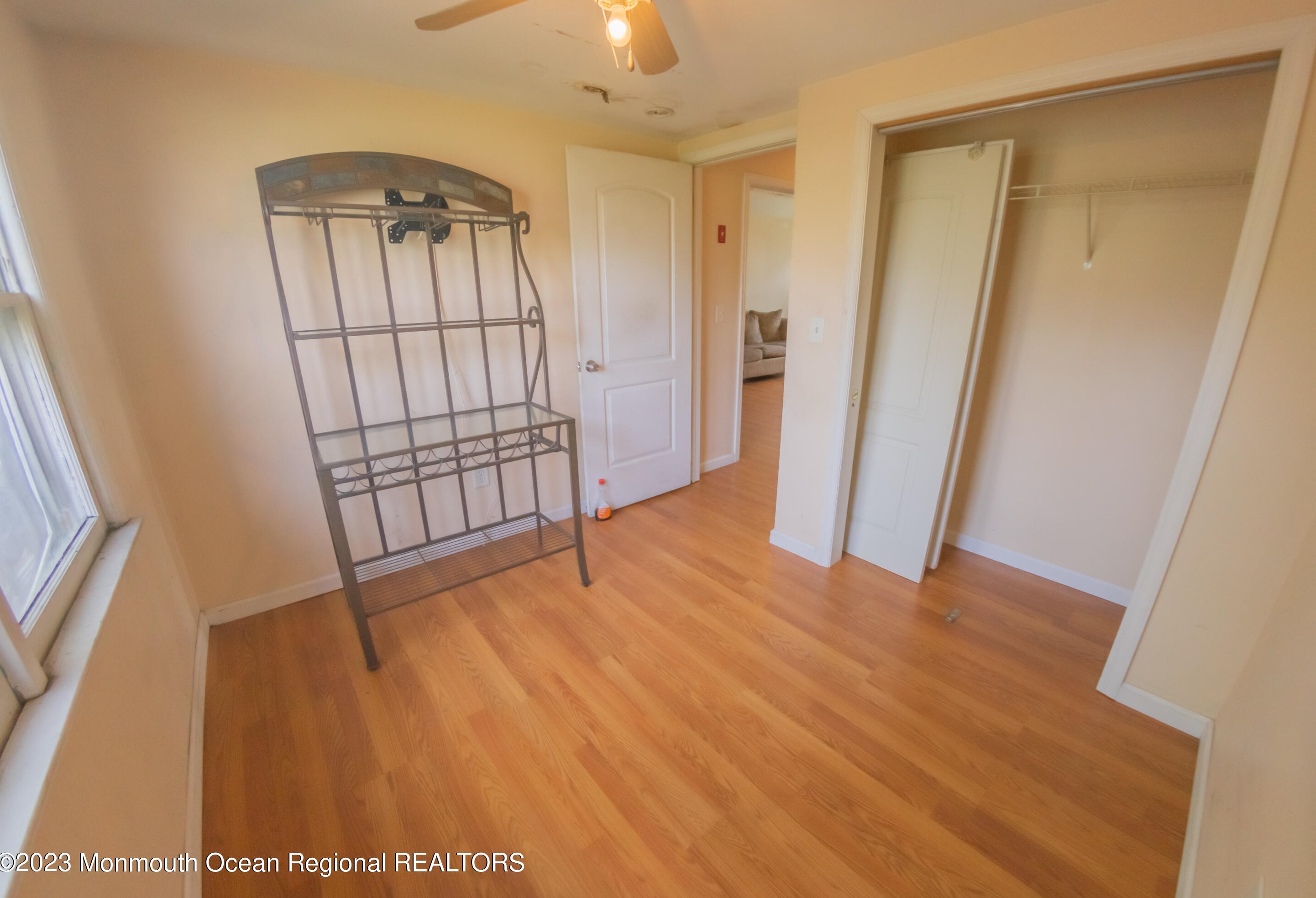 34 Myrtle Ave, Ideal Beach NJ  07734-1546 exterior